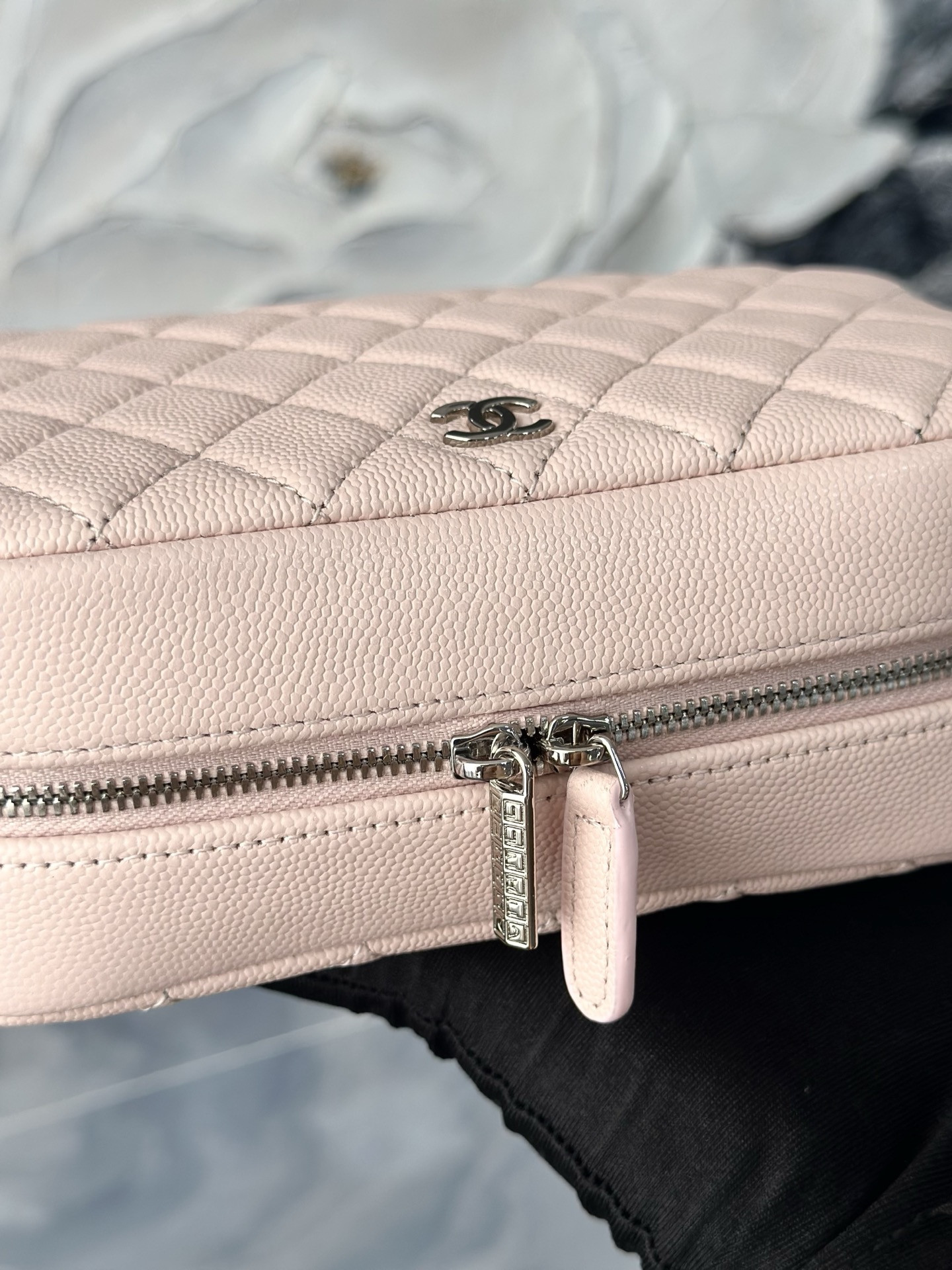 Chanel Pouch Bag A31104 18.5x6x11cm