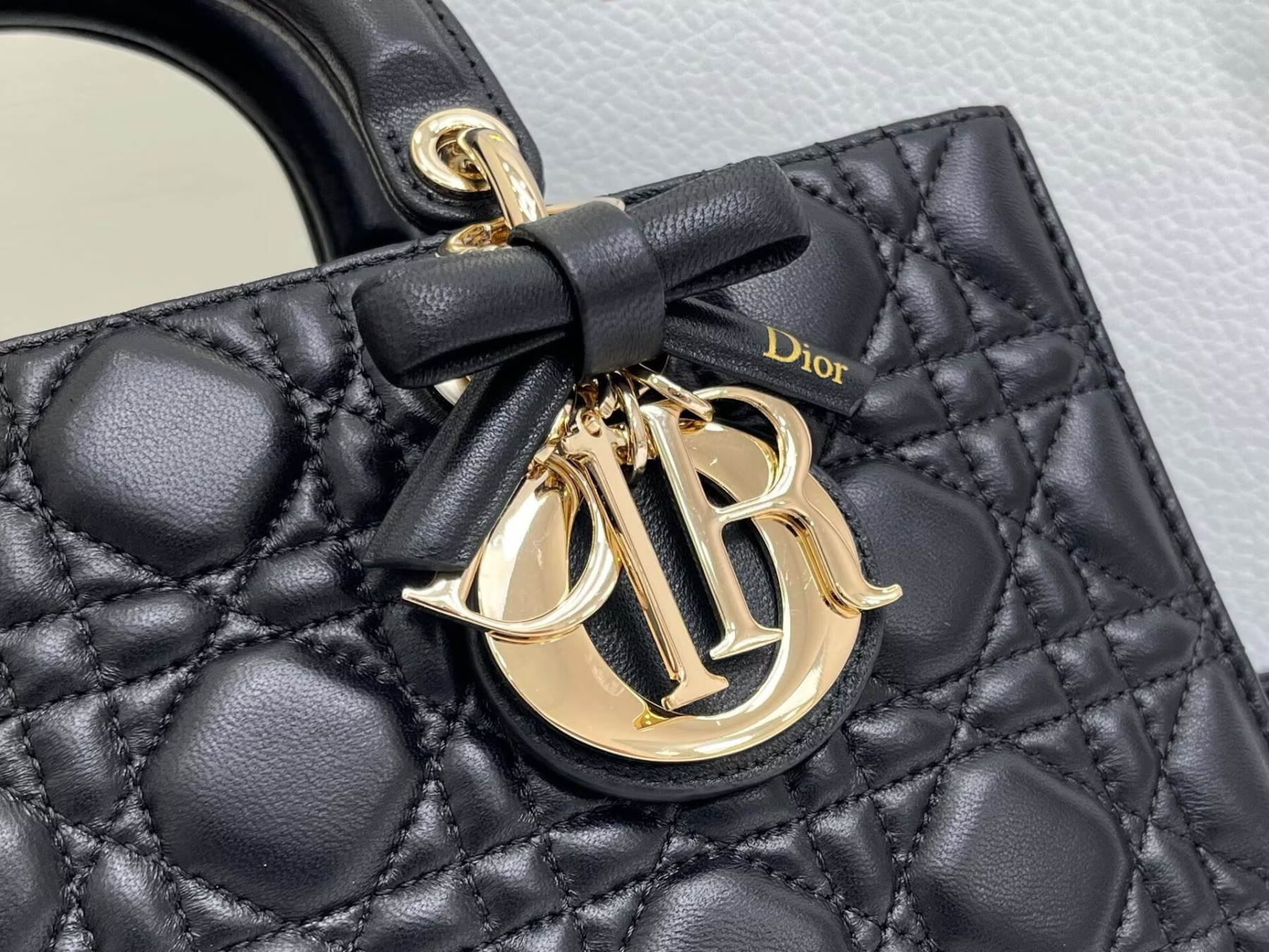 Dior Medium Lady D-Joy Bag 26 x13.5 x 5 cm