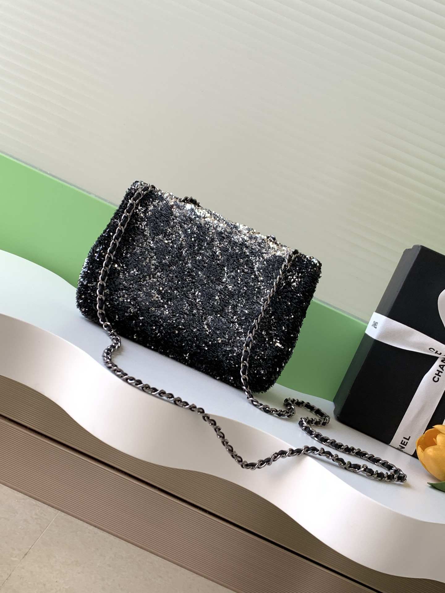 Chanel Flap Bag 21x14x8cm