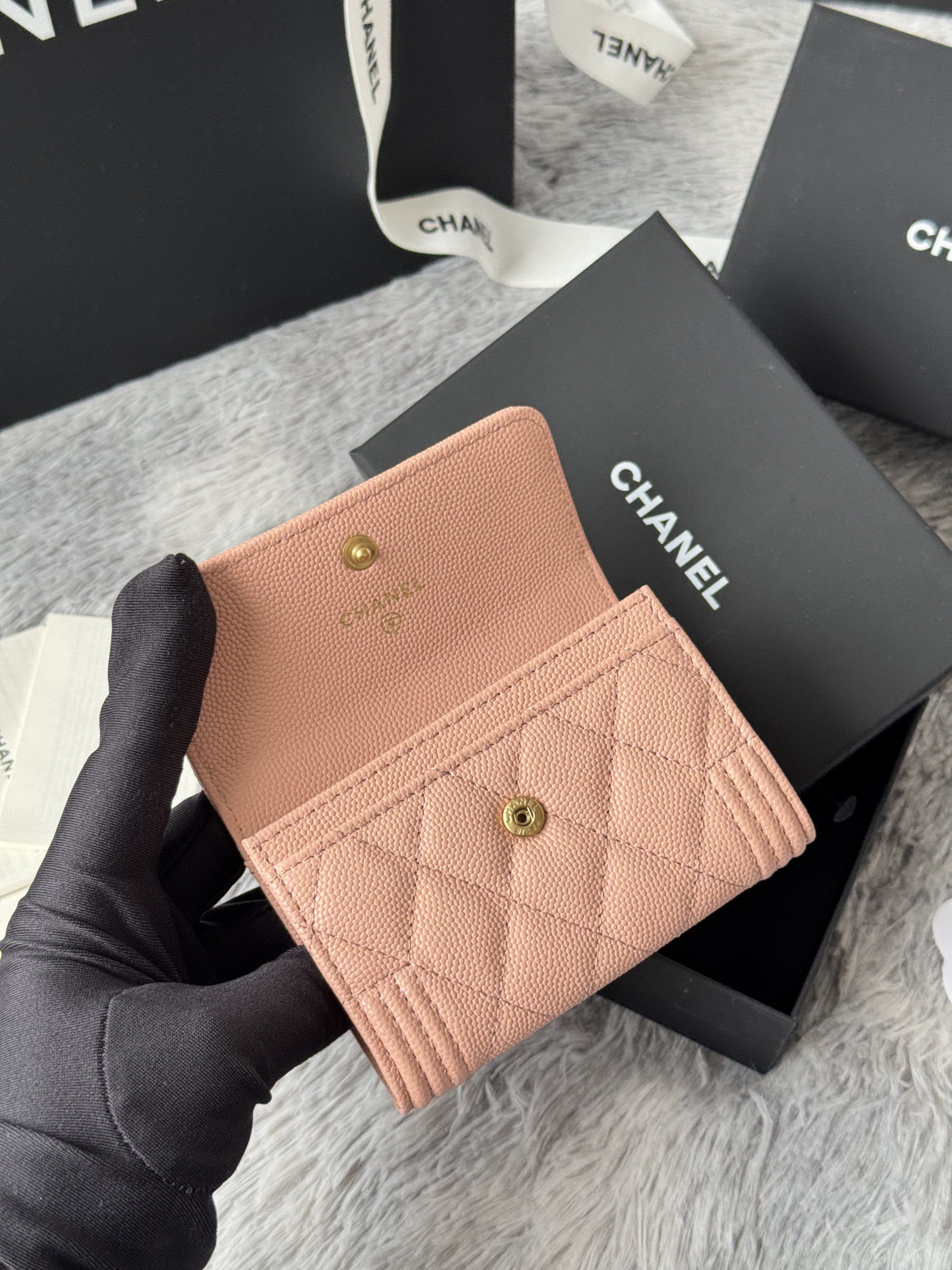Chanel BOY CHANEL Flap Card Holder A80603 7.5x11.3x2.1cm