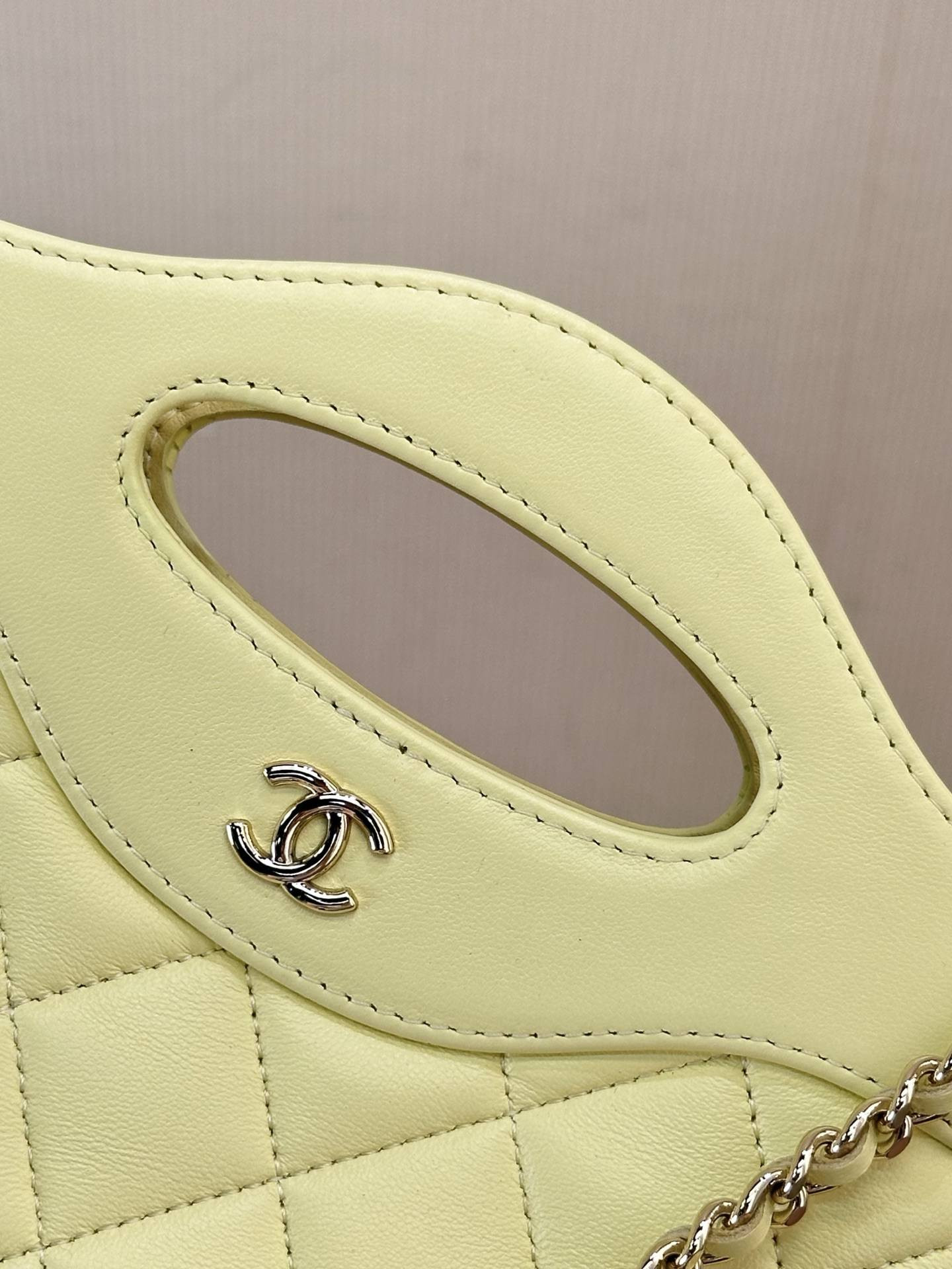 Chanel Nano Chain Bag 17.5x20.5cm
