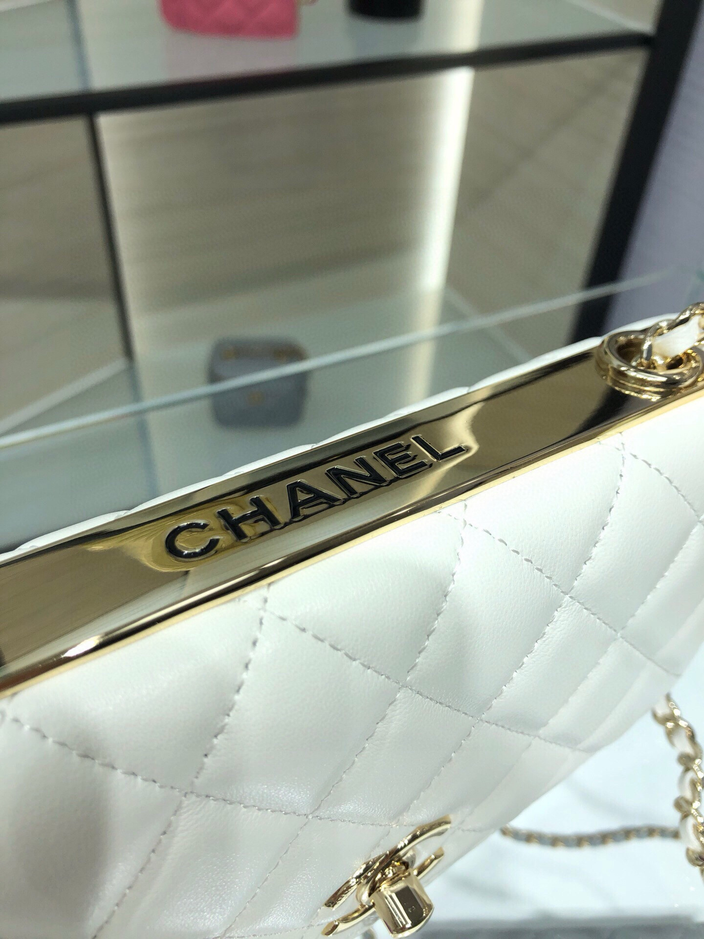 Chanel WOC Trendy CC Wallet On Chain 19x12x3.5cm