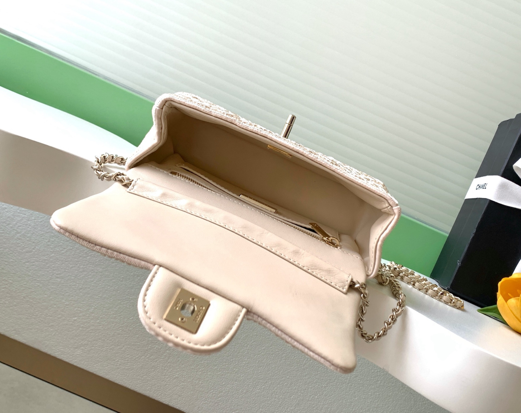 Chanel Flap Bag AS4561 14x21x8cm
