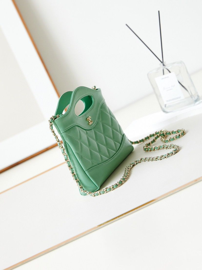 Ch**el 31 NaNo Bag 17.5x20x5cm