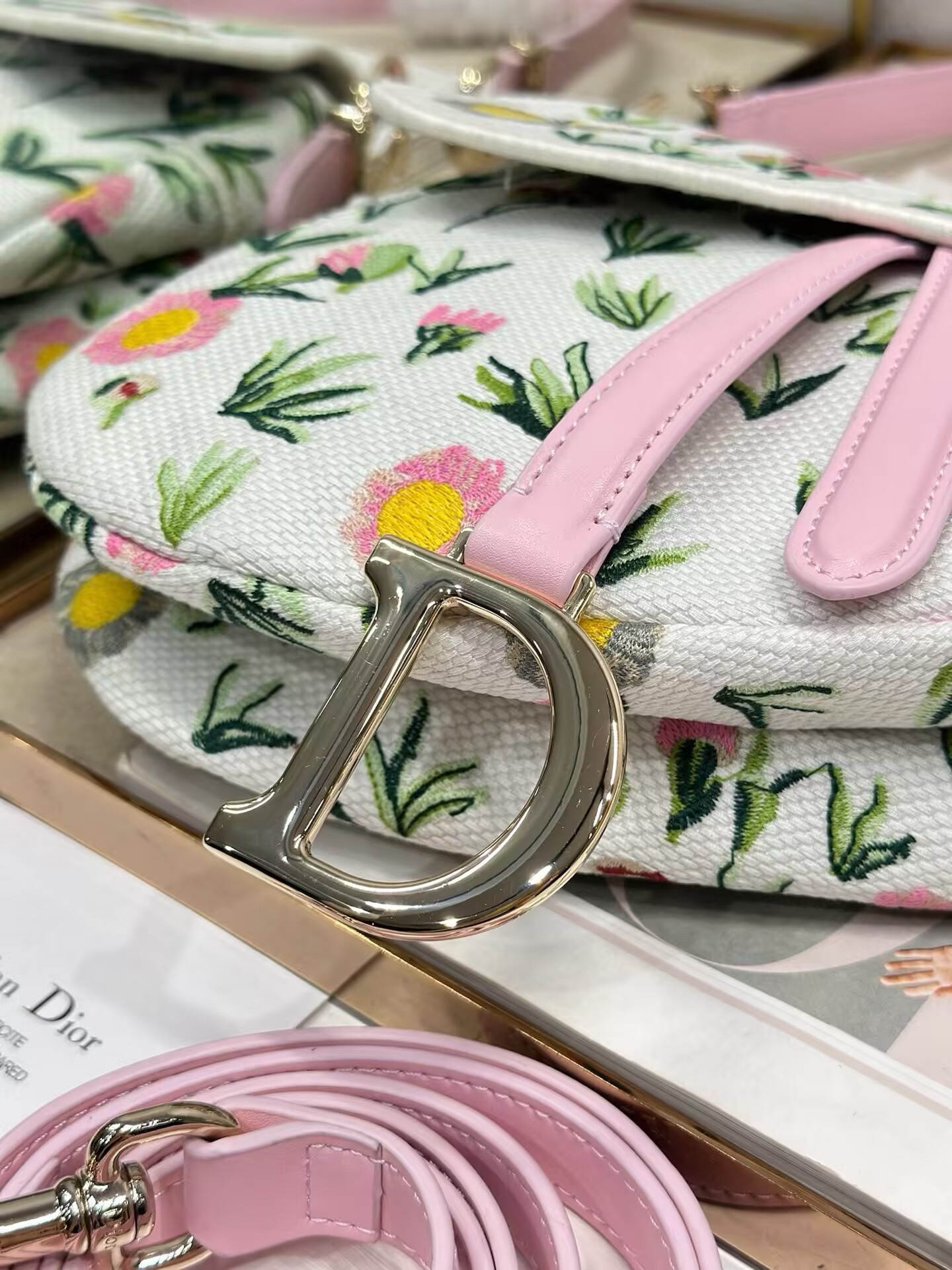 Dior Saddle Bag 25.5x20x6.5cm