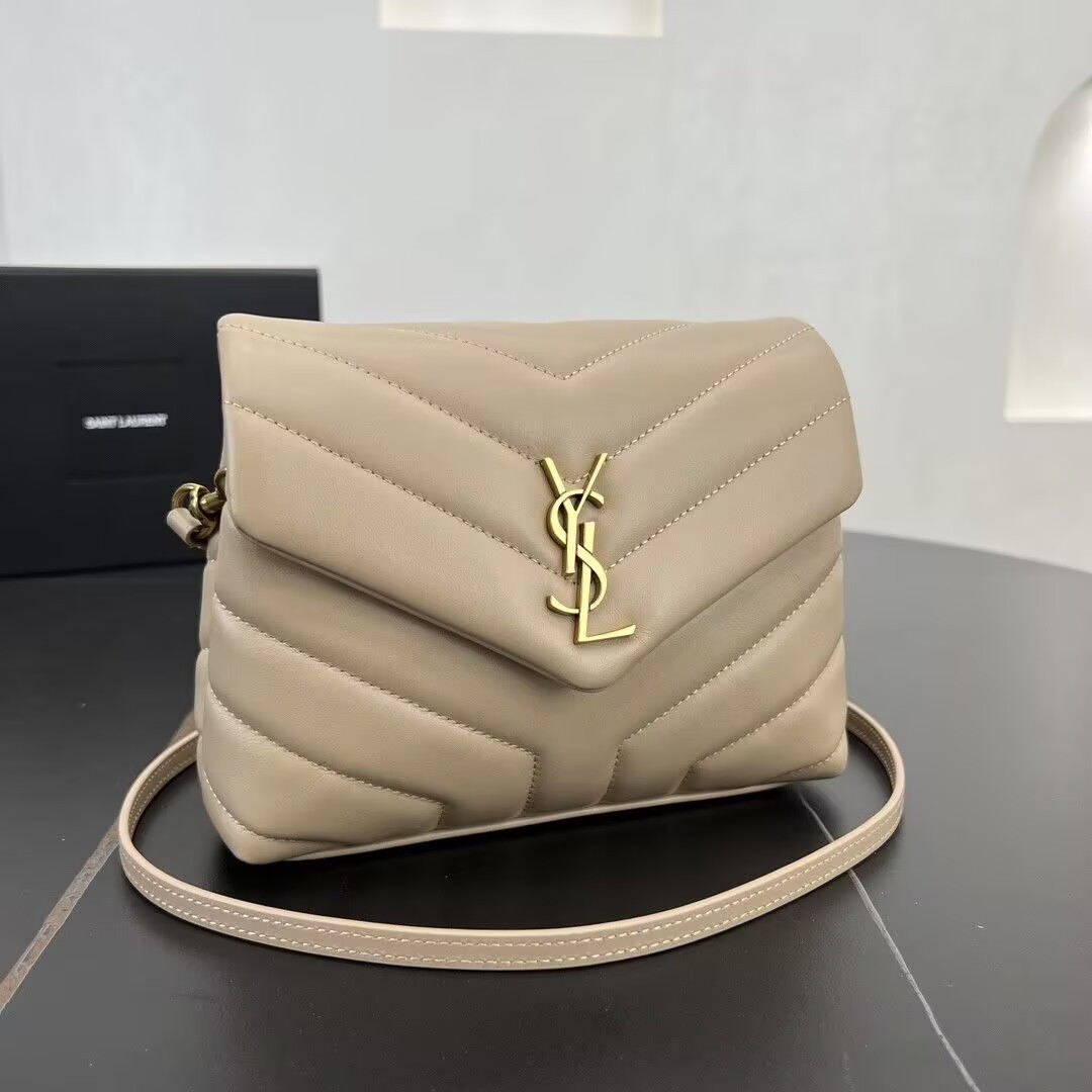 Y51 TOY LOULOU IN QUILTED LEATHER 7.9 X 5.5 X 3 INCHES