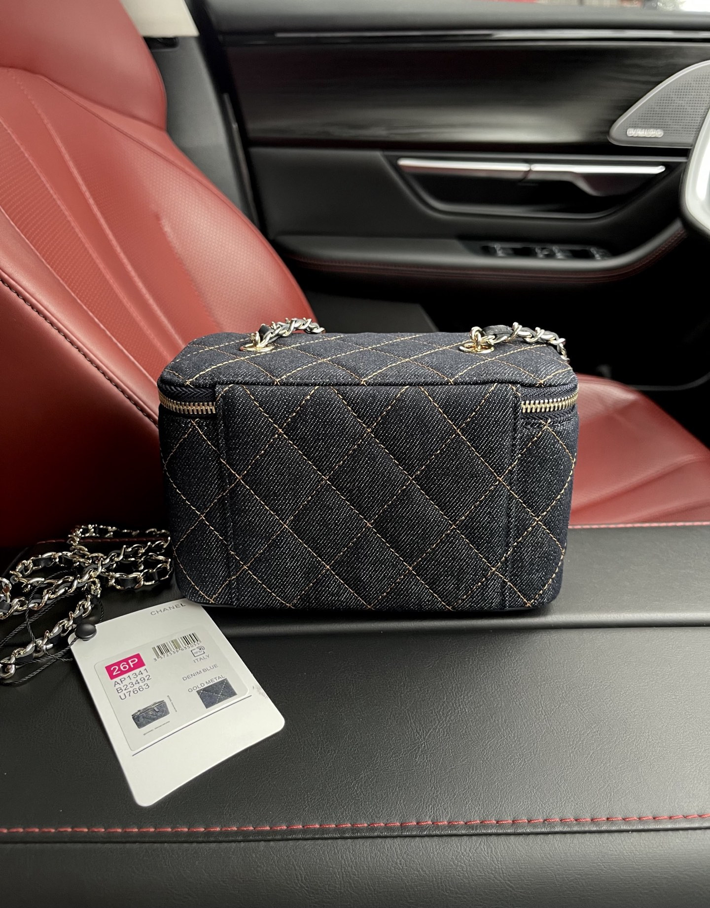 Chanel Clutch With Chain 10x16x8cm (Light gold buckle)