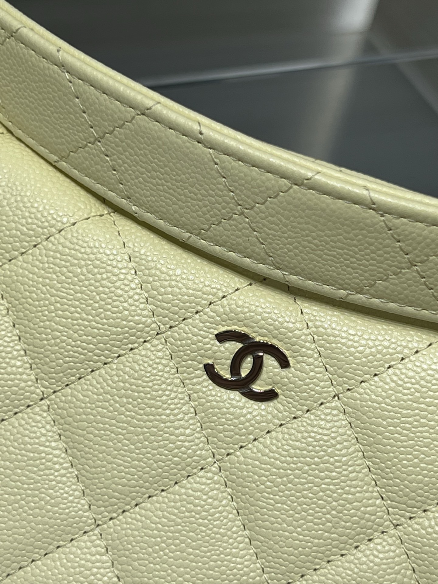 Chanel Clutch with chain Light Gold Hardware AP5094 15x22x6cm
