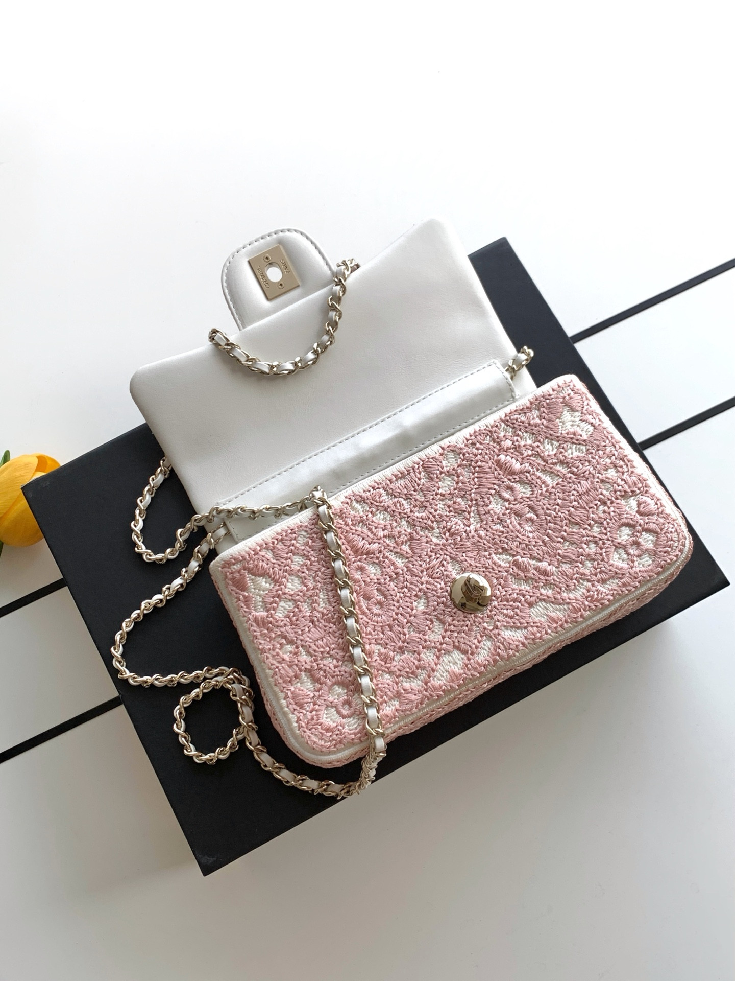 Chanel Flap Bag AS4561 14x21x8cm