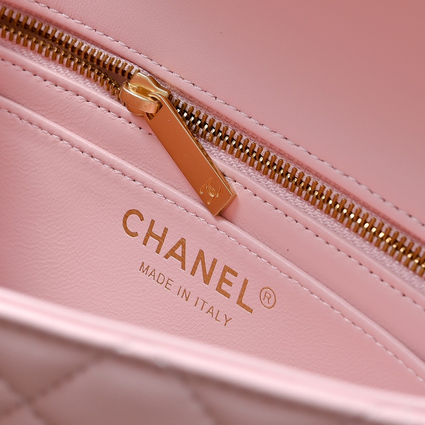 Chanel Flap Bag AS1787 20x13x7cm