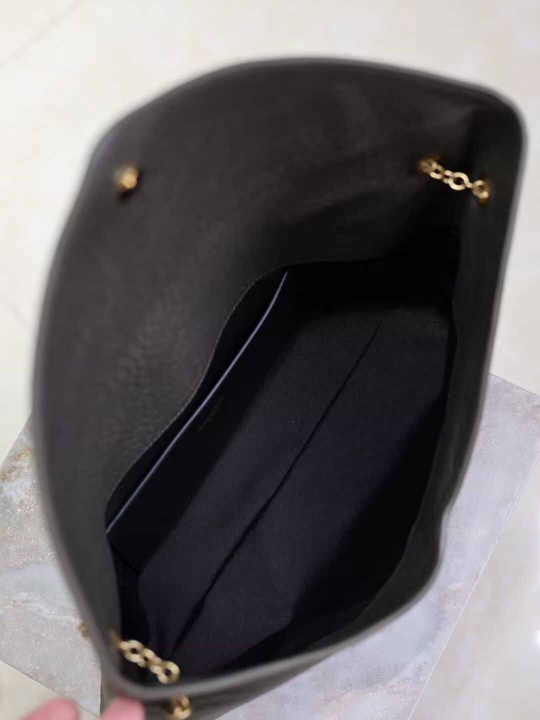 YSL CASSANDRE Pouch on Chain 35x22x3-4.2cm