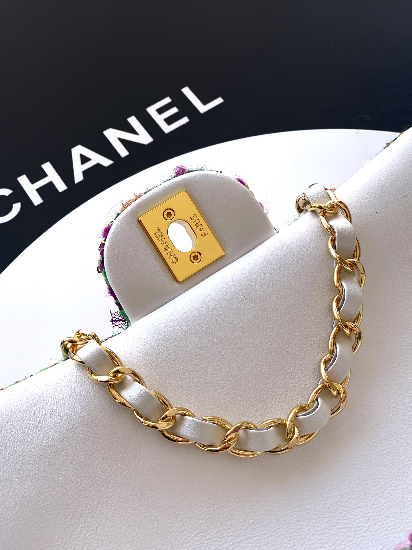 Chanel Mini Flap Bag 20x12x6cm