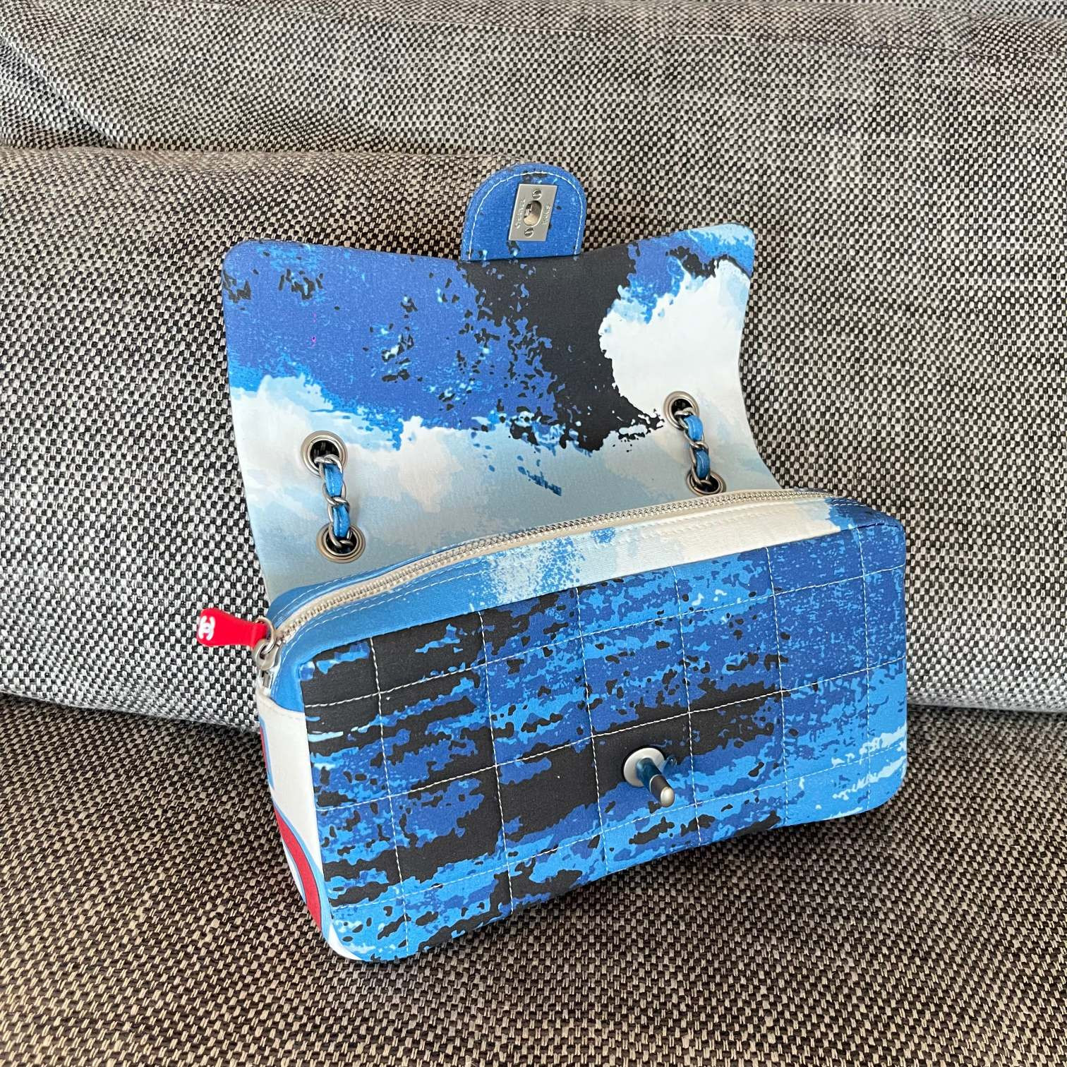 Chanel Surf Line Flap Bag 25x15x6cm