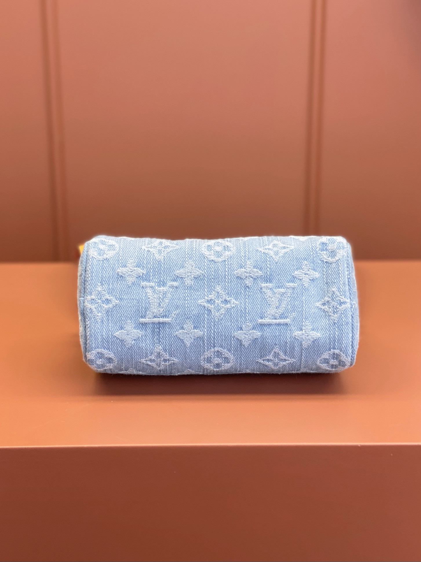 LV Nano Speedy M11212 6.3 x 3.9 x 3 in