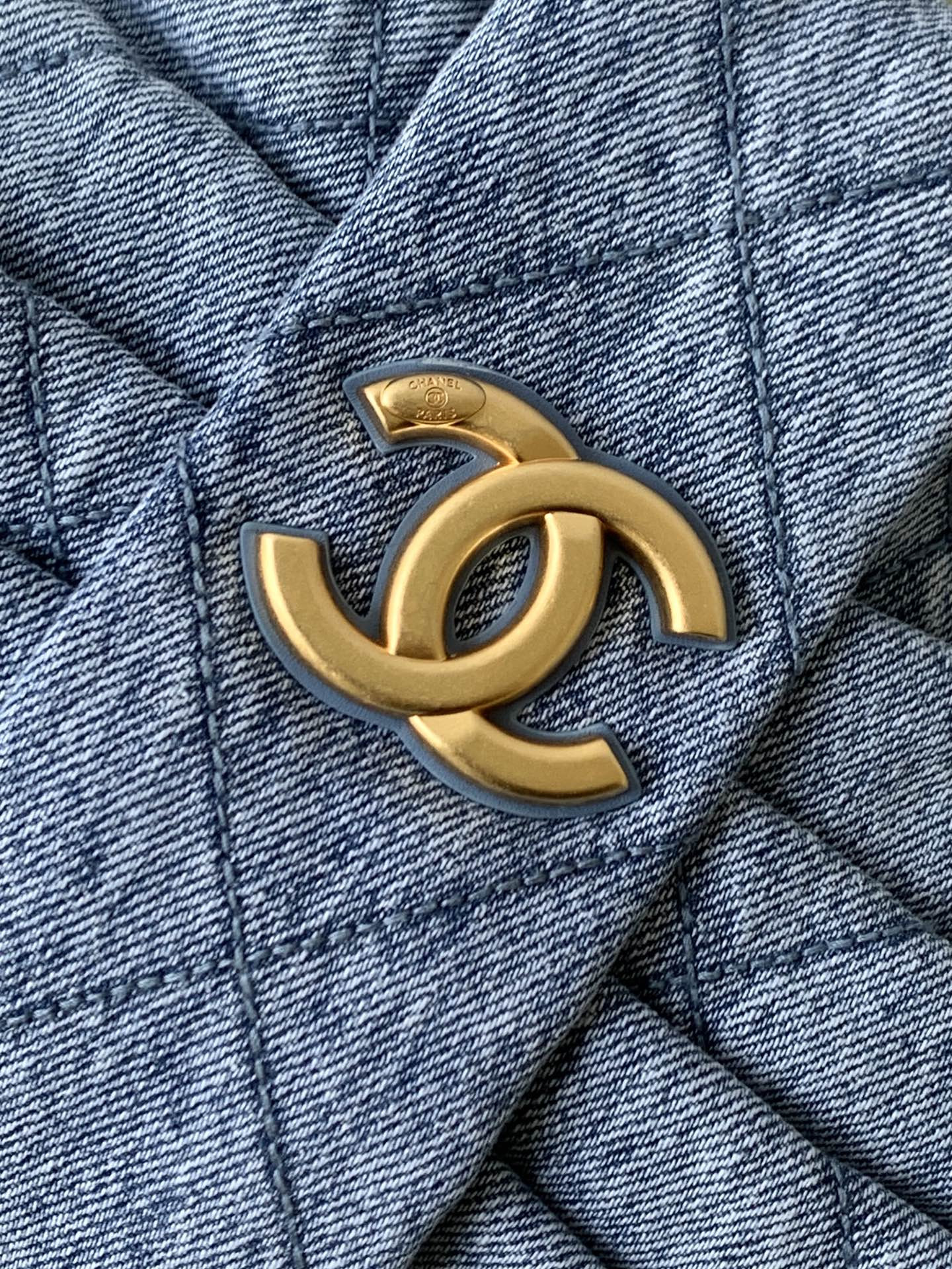 Chanel Mini Bow Bag 18x26x5cm
