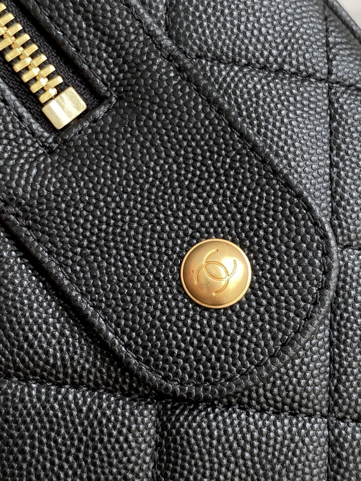 Chanel Bowling Bag 17x21x13cm