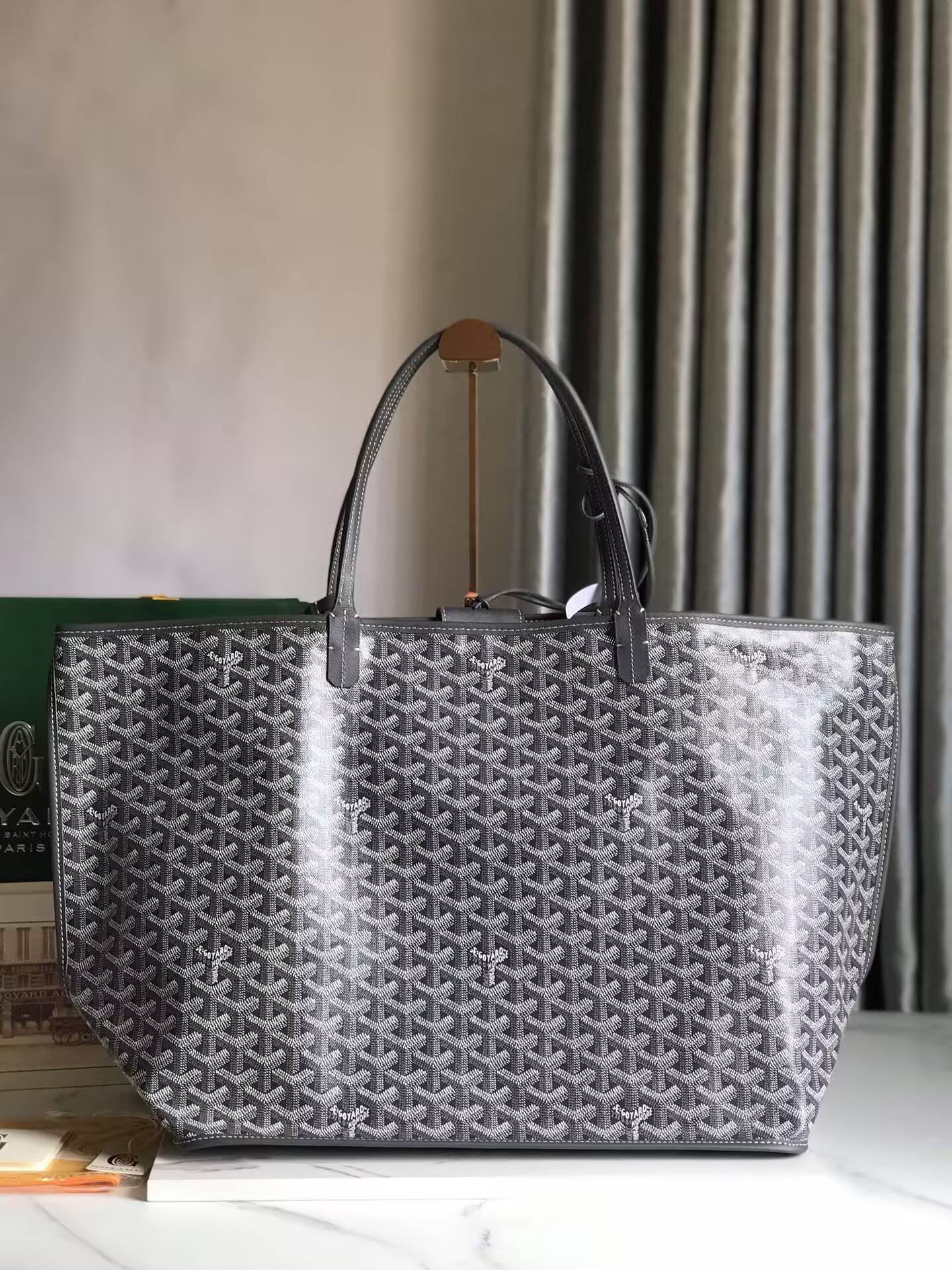 Goyard Anjou GM Bag 39x32x19cm