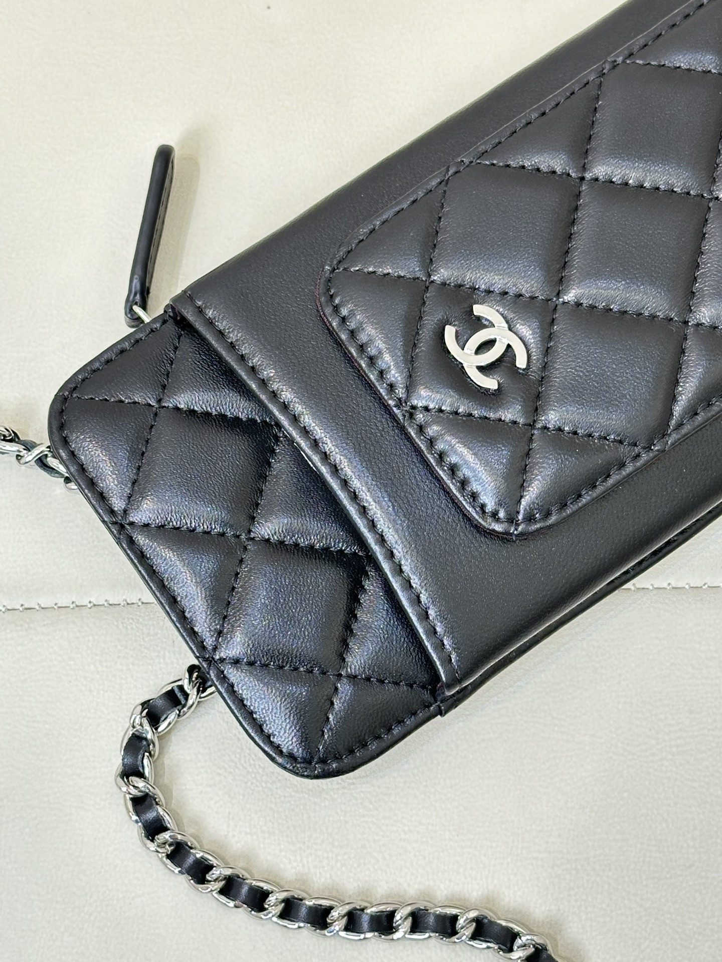 Chanel Phone Bag 18x9x3cm