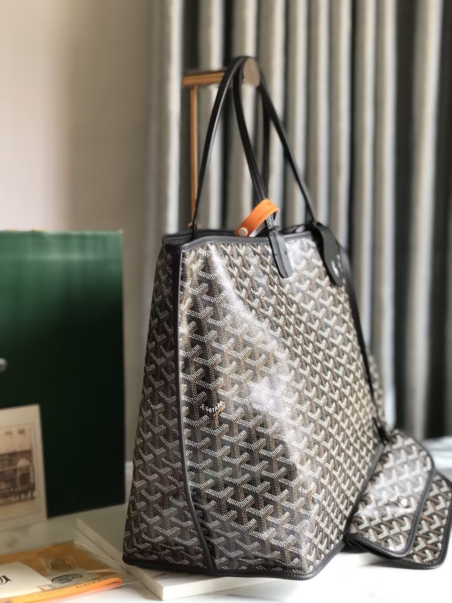 Goyard Anjou GM Bag 39x32x19cm