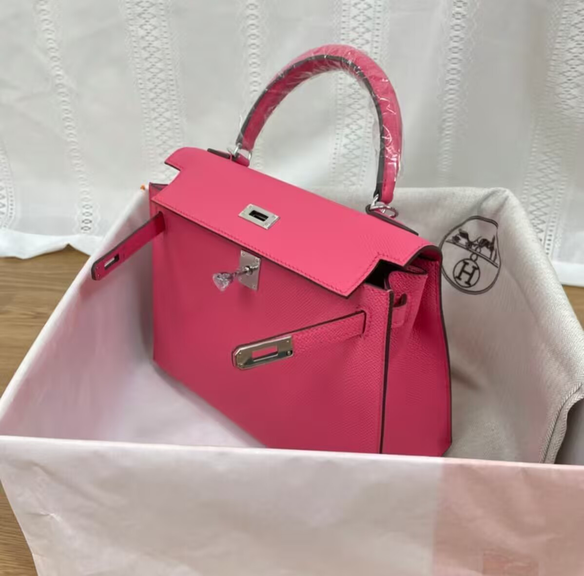 HERMÈS Kelly Silver-Tone Hardware 25 28