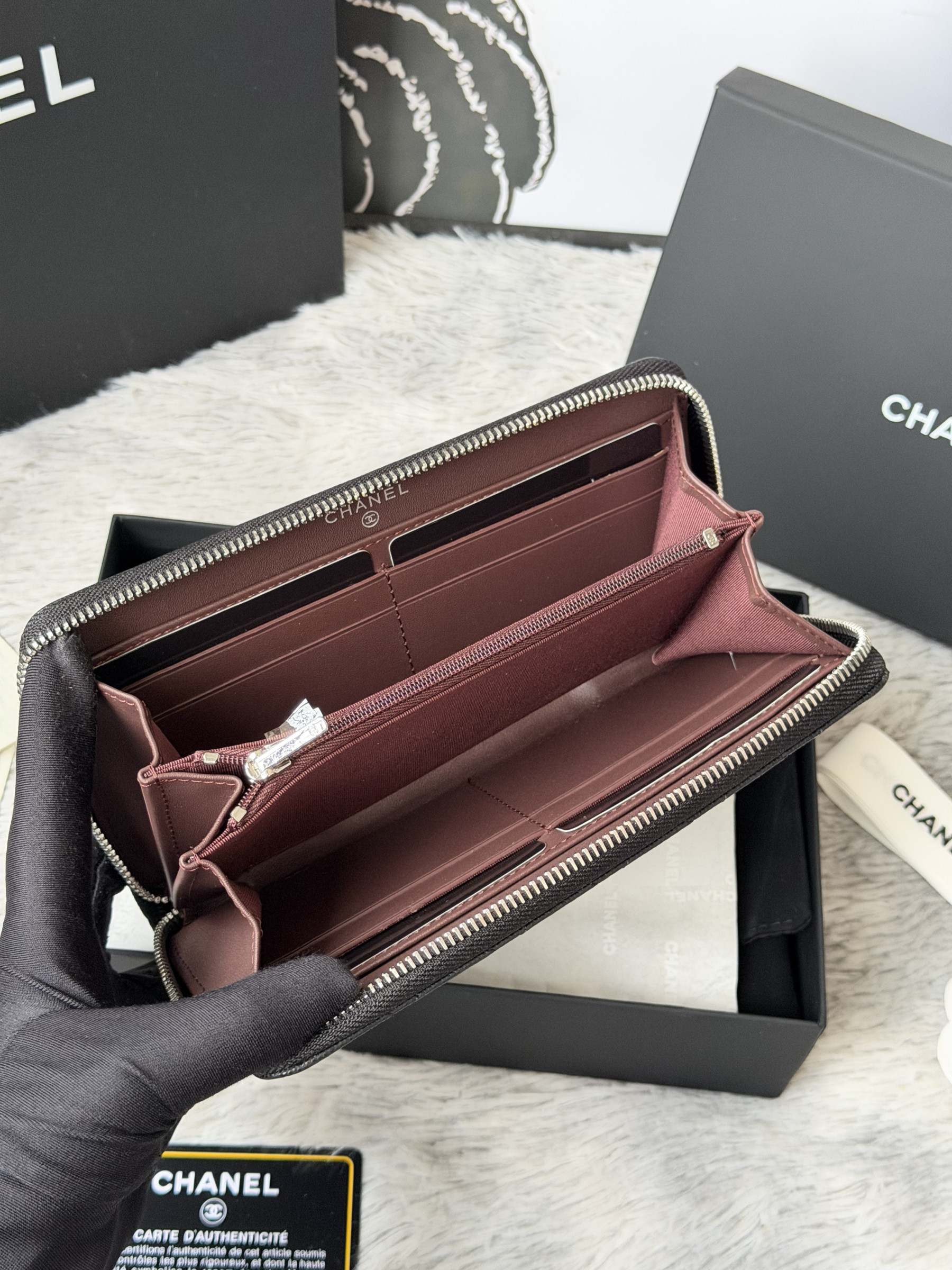 Chanel Zip Around Wallet 80758 10x19x3cm