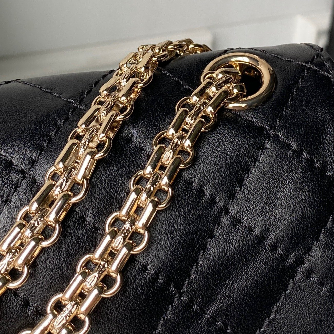 Chanel 2.55 Handbag A37586 16x24x7.5cm