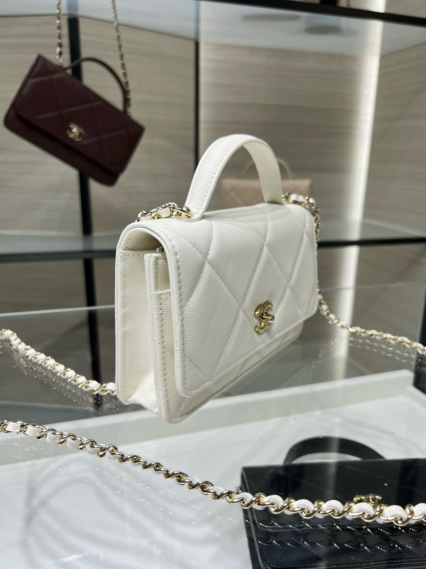 Chanel FLAP BAG WITH TOP HANDLE 19x12x3.5cm