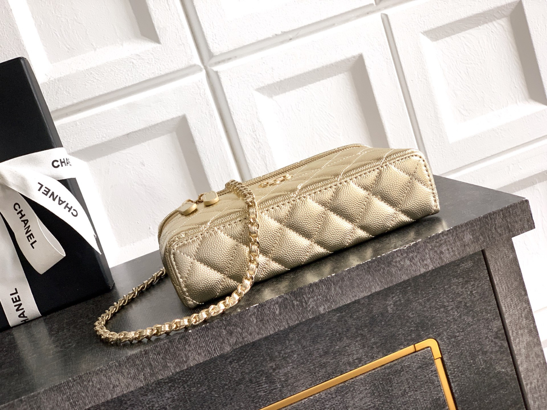 CHANEL LONG VANITY WITH CHAIN 17×19.5×5cm