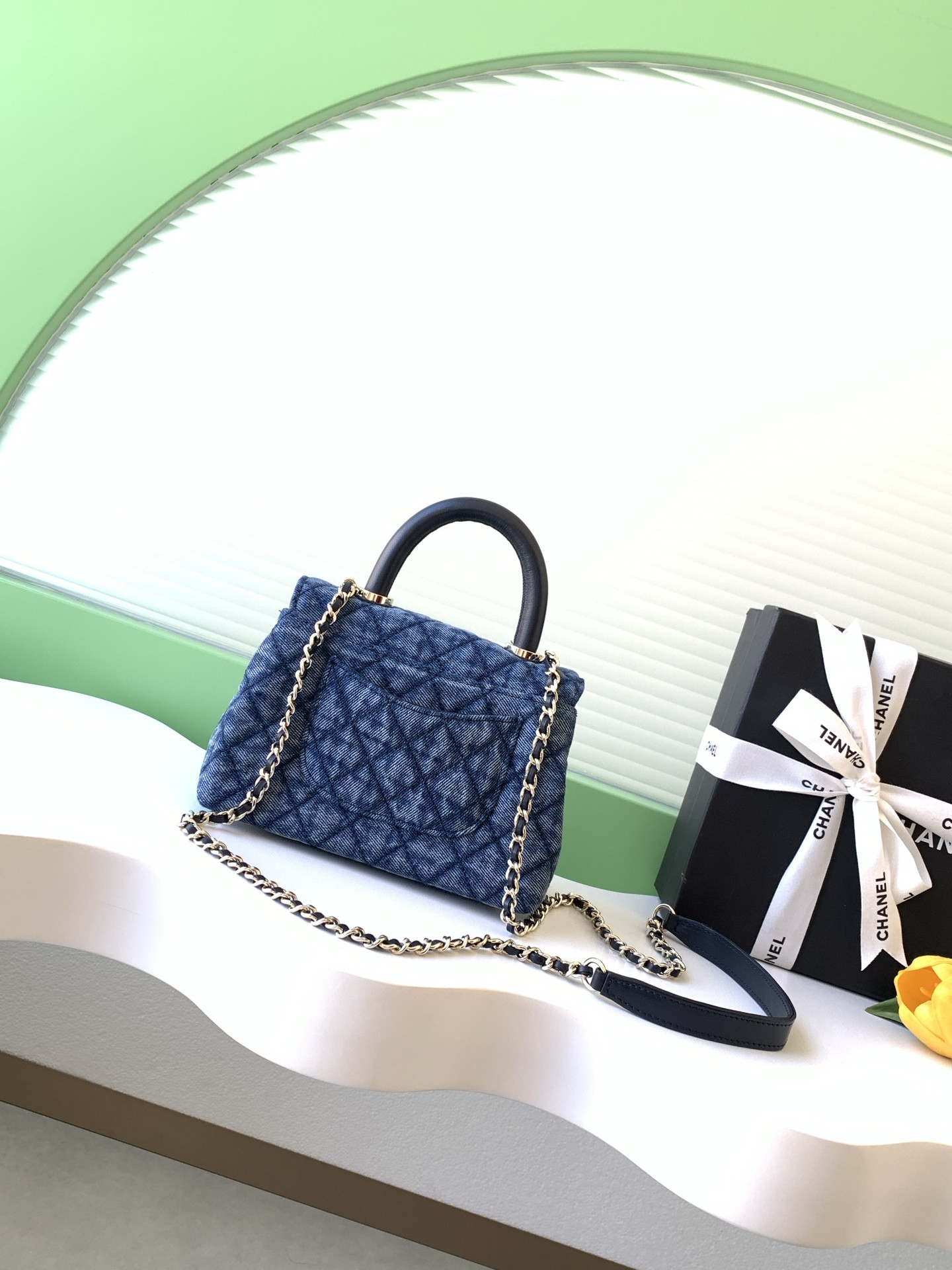 Chanel Coco Clutch with chain 13x19x9cm