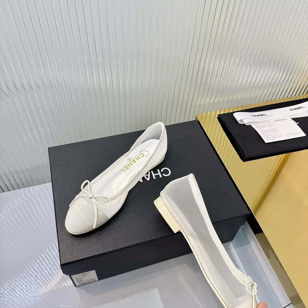 ua Ch**el ballet flats