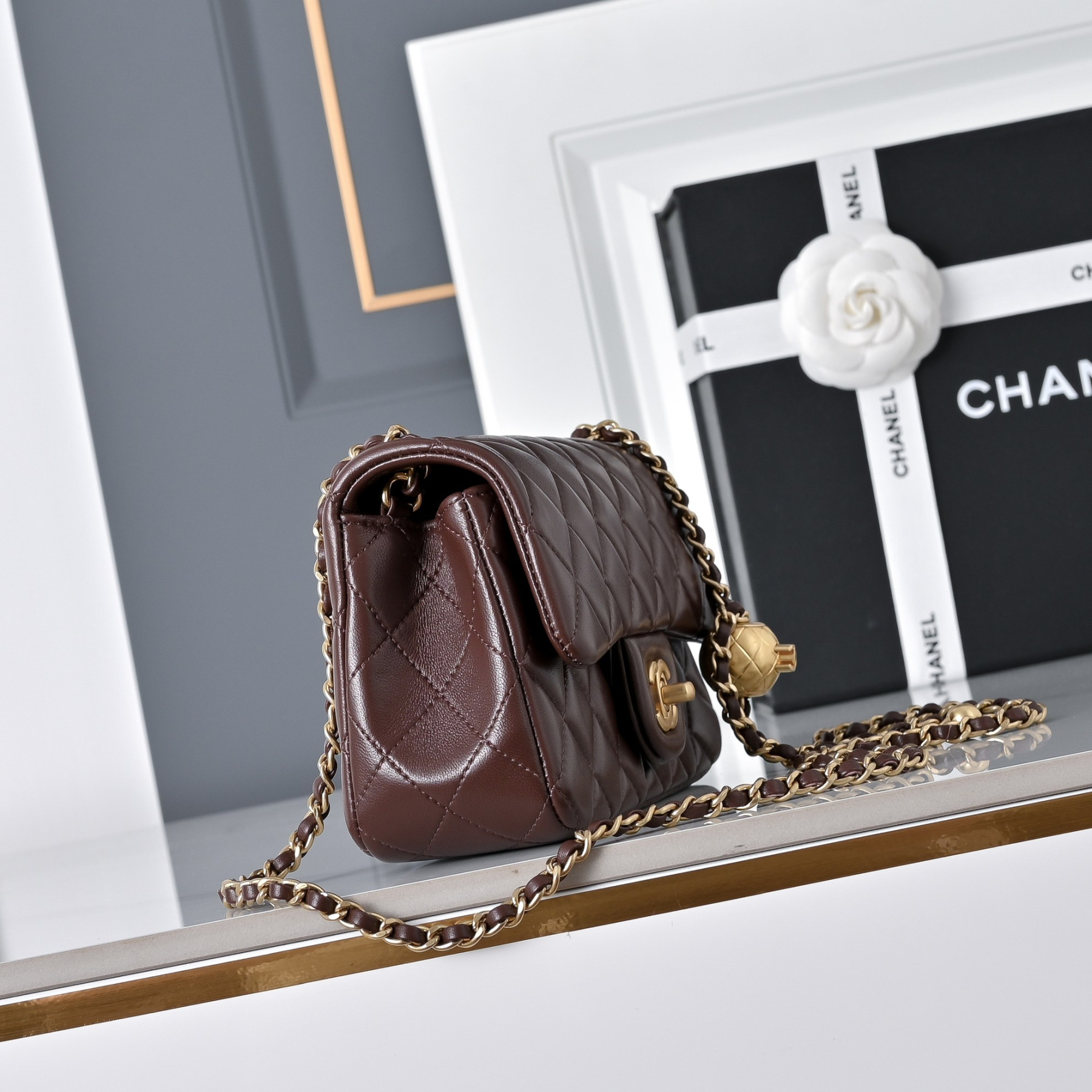 Chanel Flap Bag Brown AS1787 20x13x7cm