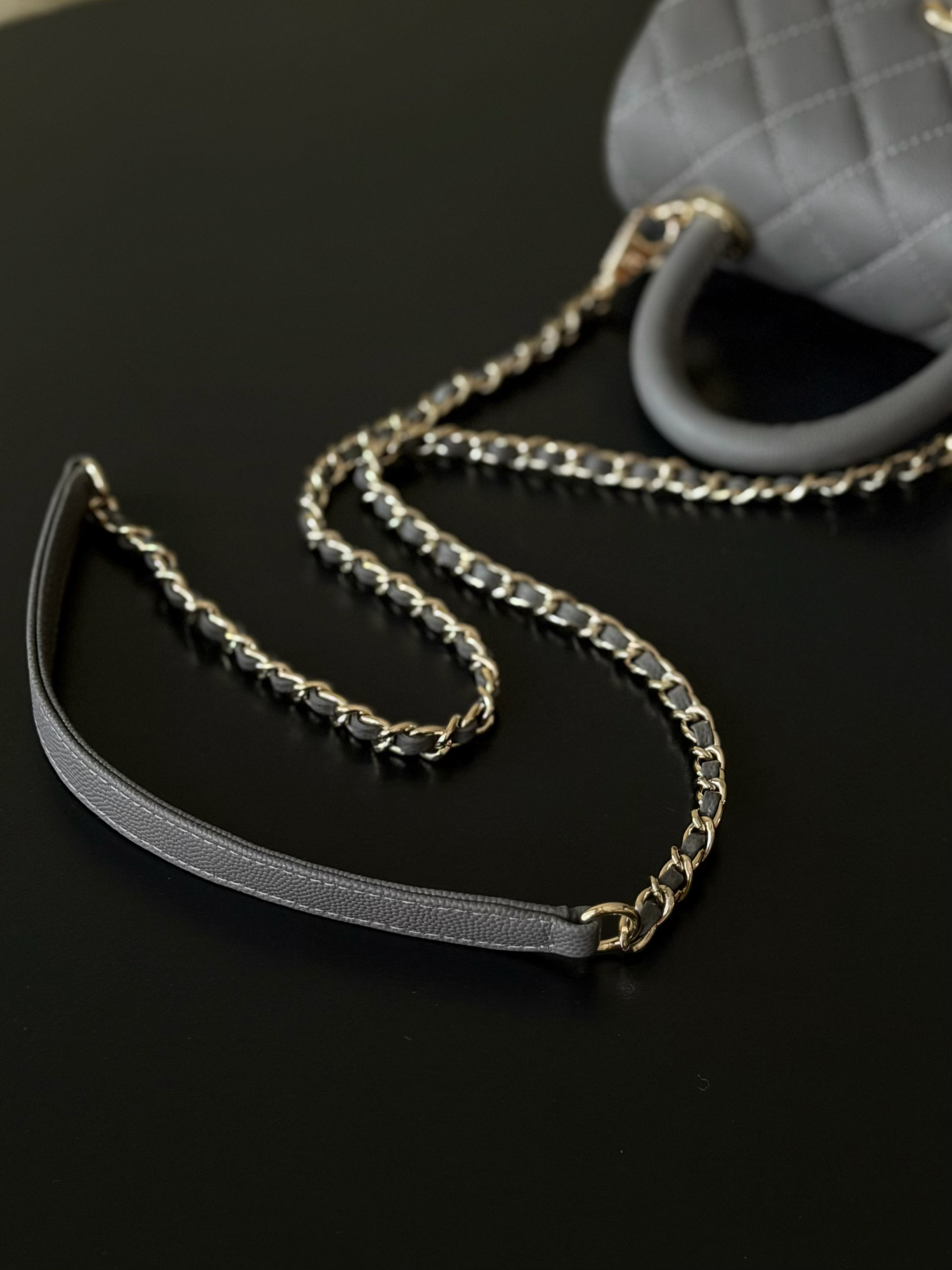 CHANEL mini coco handle 13x19x9cm