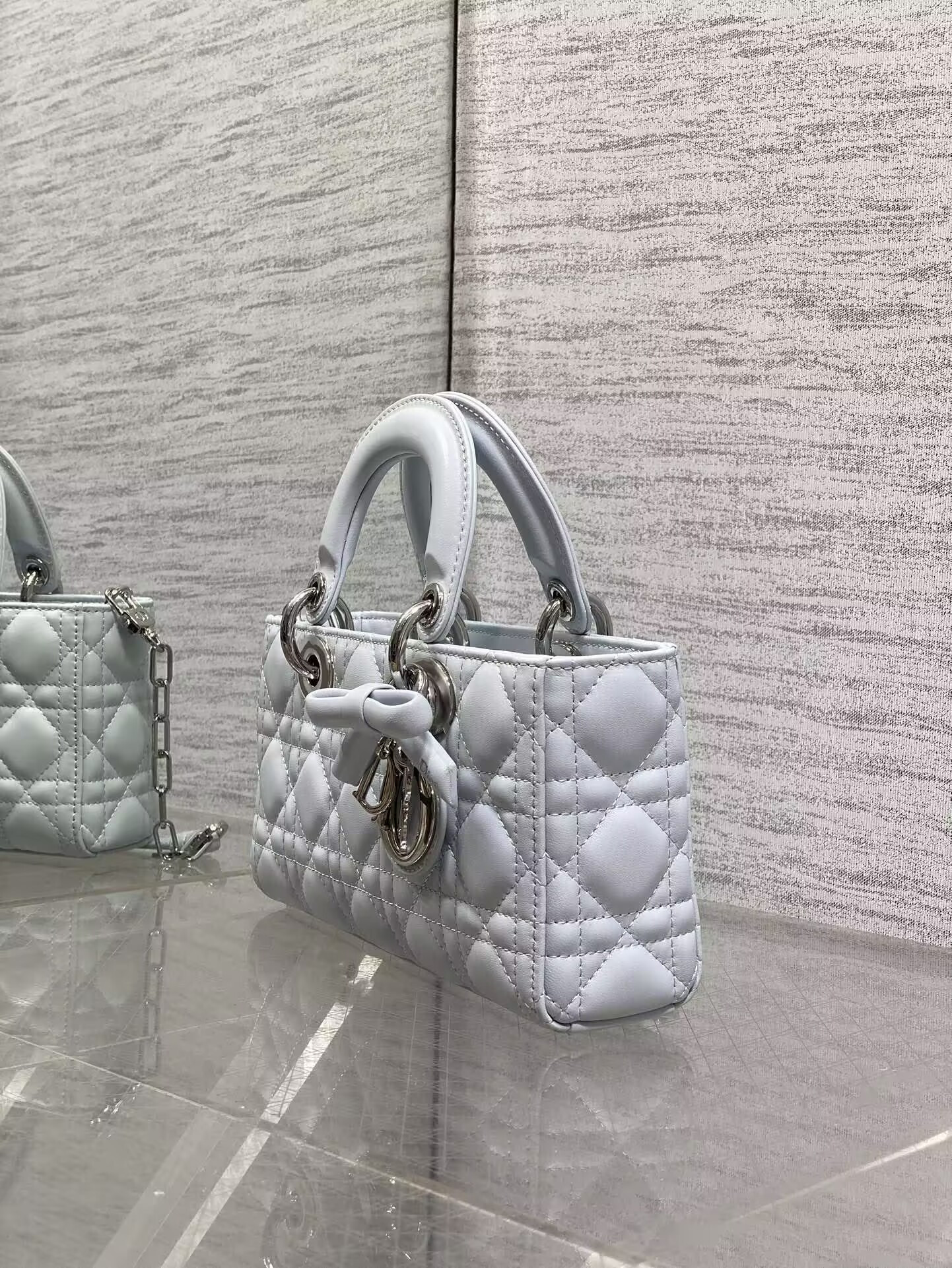 Dior Small Lady D-Joy Bag 22x6x12cm