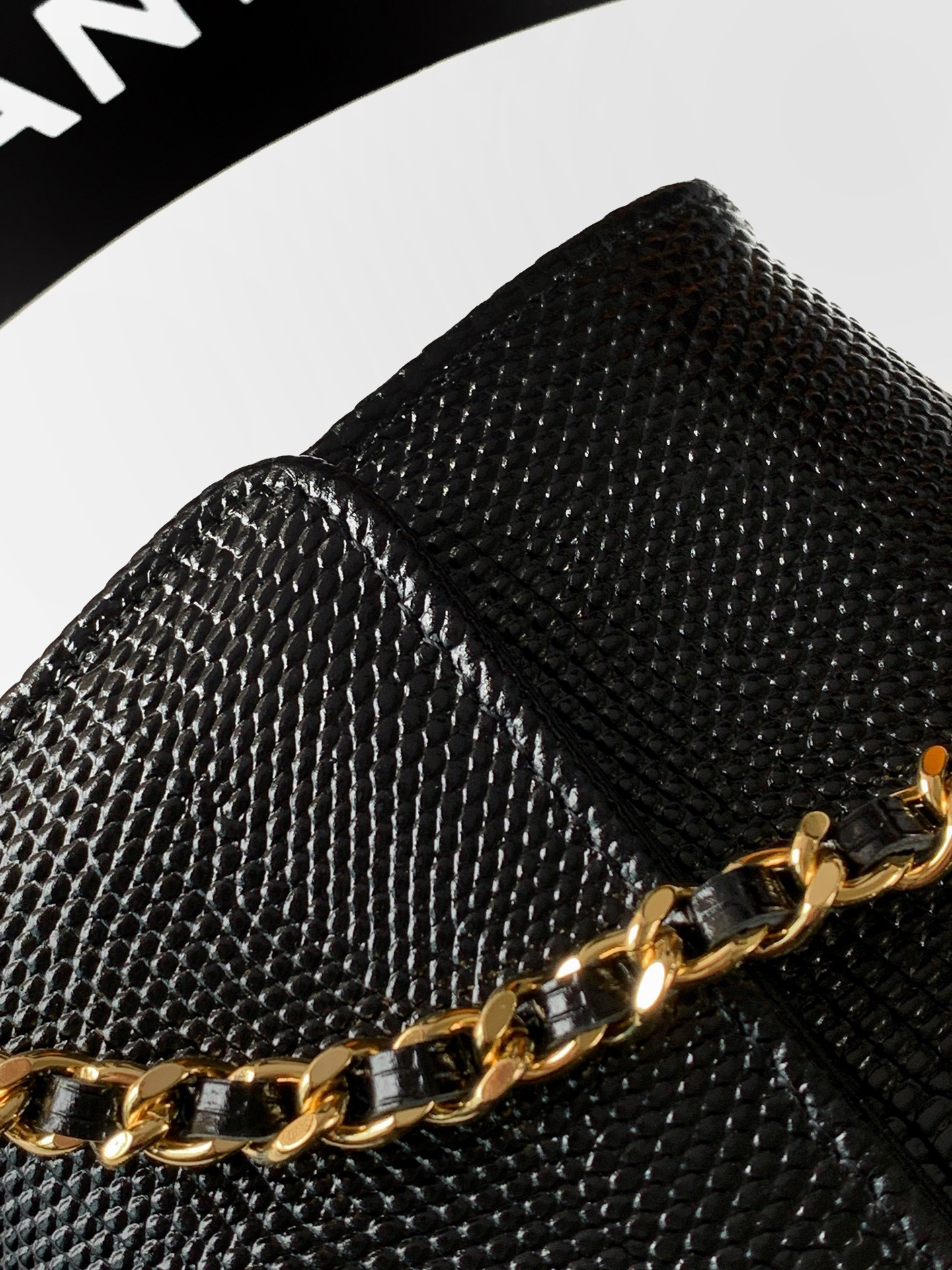 Chanel Clutch with chain AP5280 9.5x25x5cm