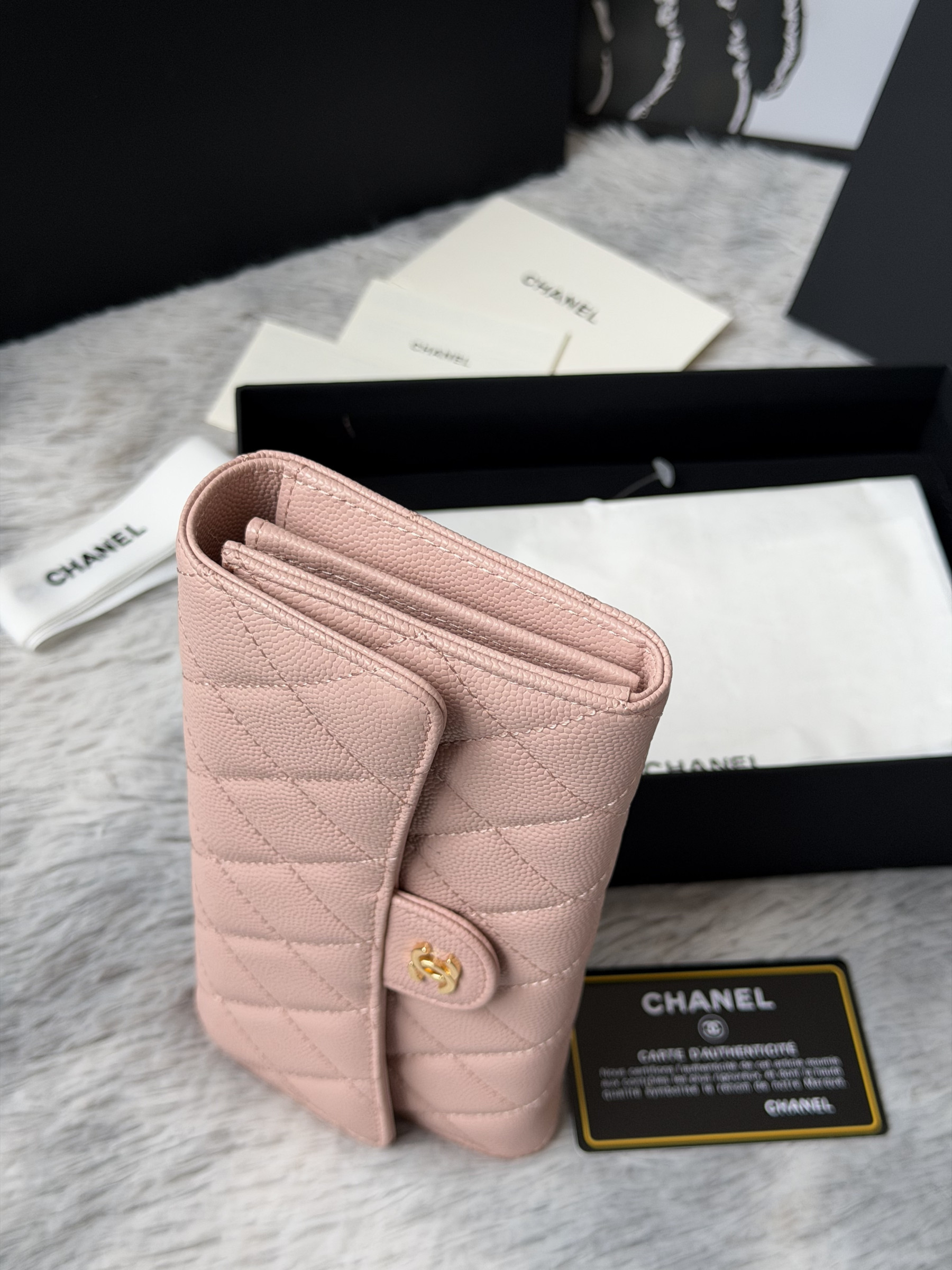 Chanel Wallet 80758 10x19x3cm