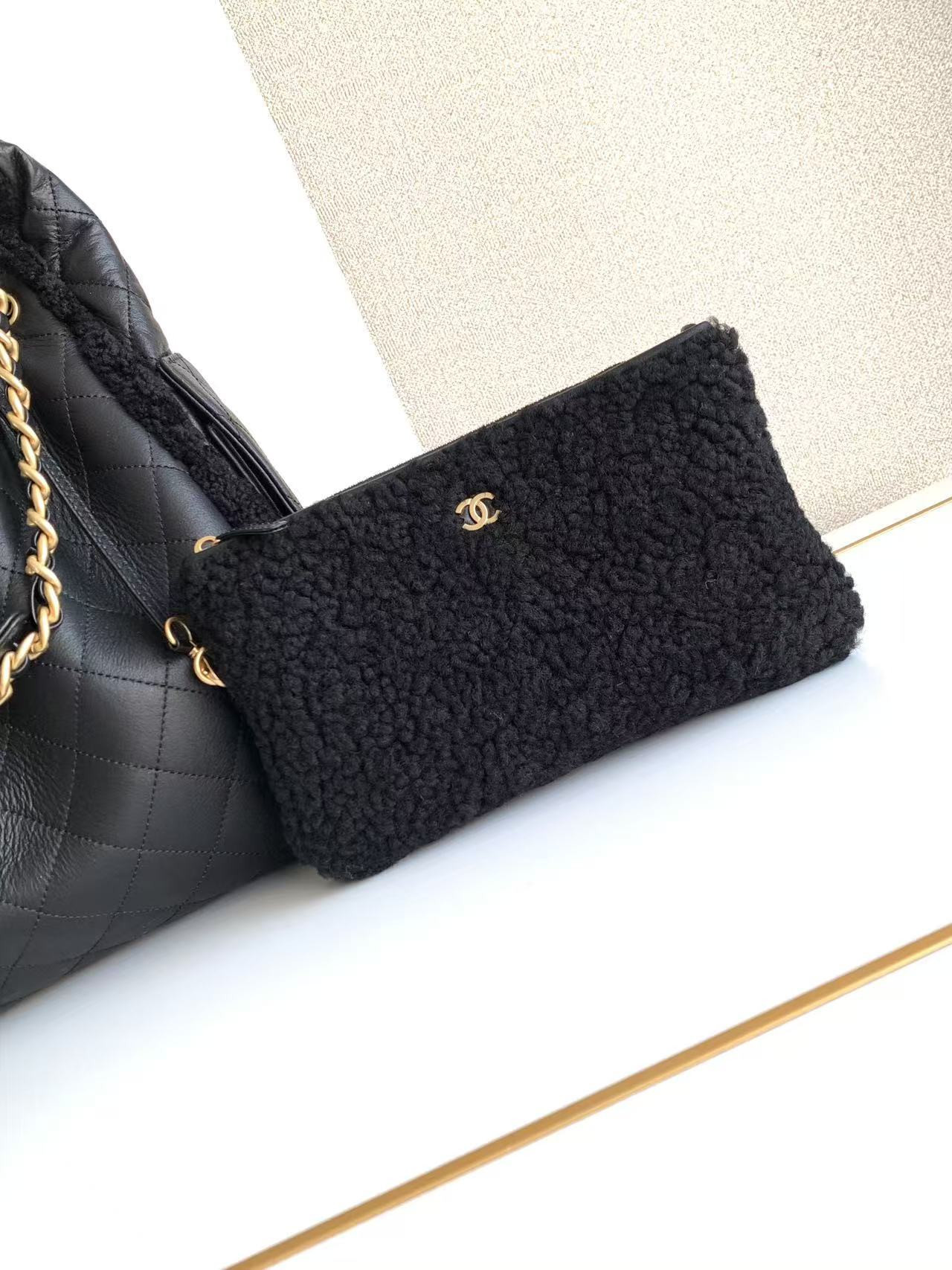 CHANEL 25C Bucket BAG 40x30x15cm