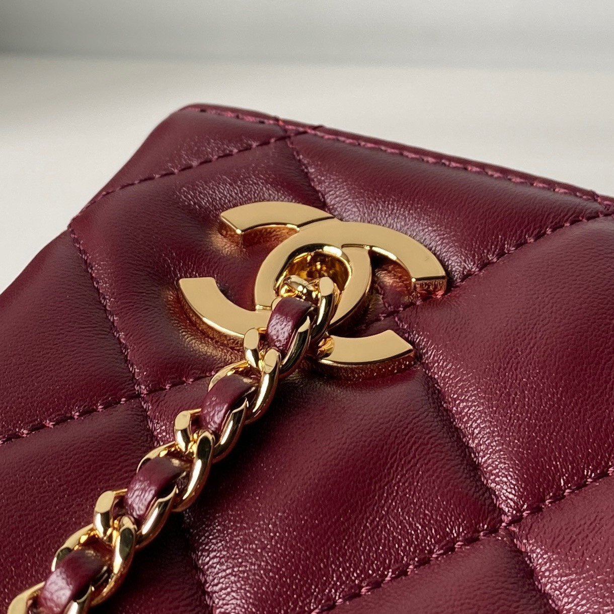 CHANEL Chain Shopping Tote Bag AS6248 24.5x16x7.5cm