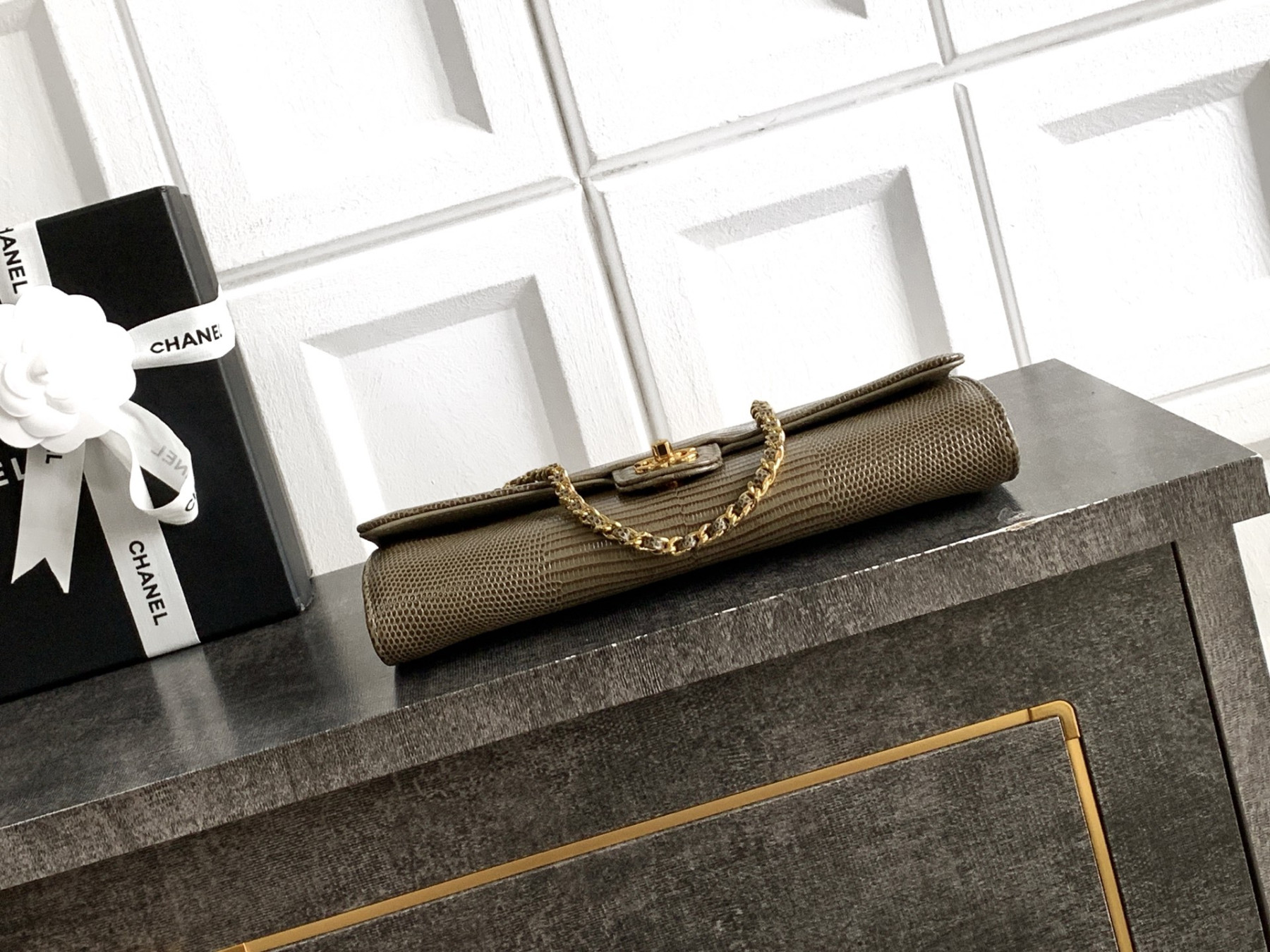 Chanel Clutch with chain AP5280 9.5x25x5cm