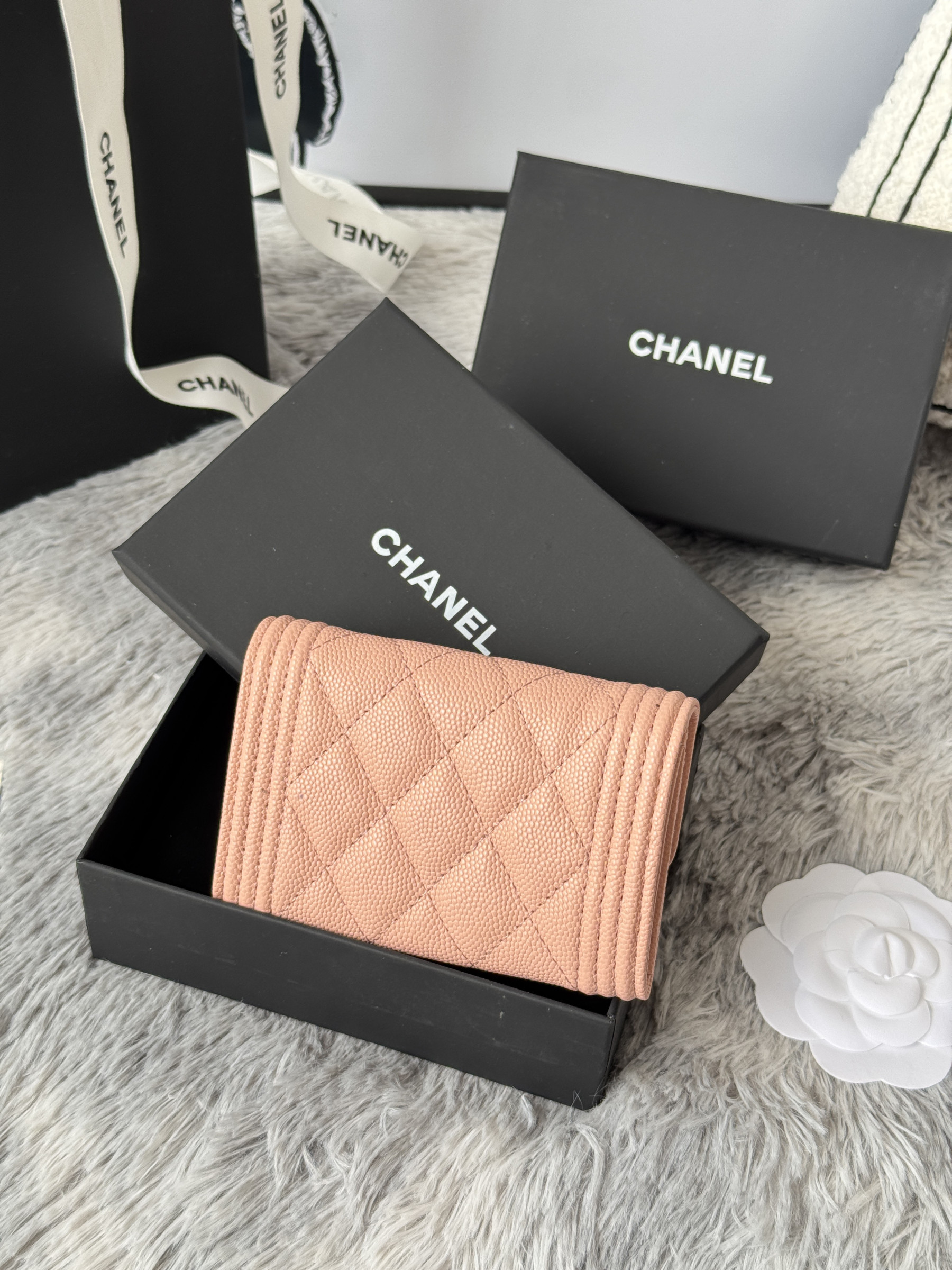 Chanel BOY CHANEL Flap Card Holder A80603 7.5x11.3x2.1cm