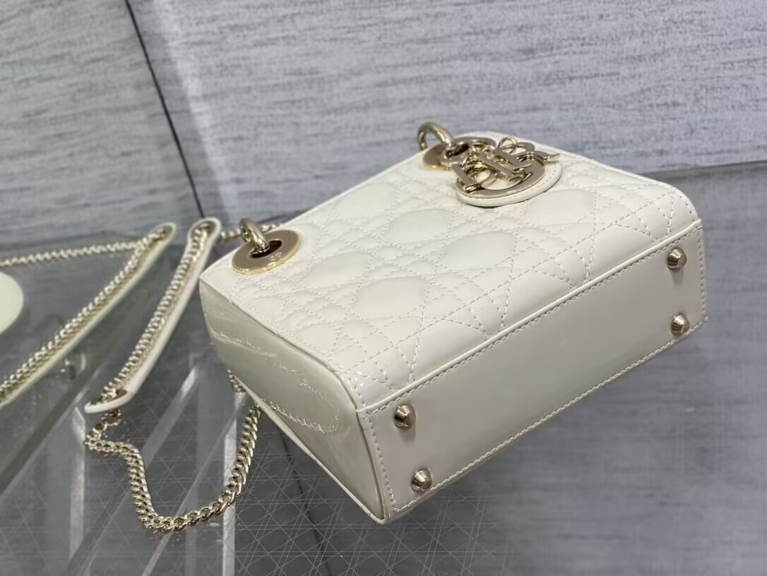 D10r  Classic Lady 17×7×15cm