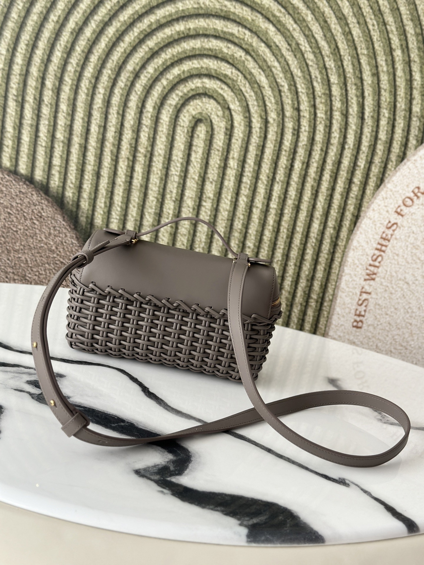 Loro Piana Extra Pocket L19 19 x 11.5 x 7cm