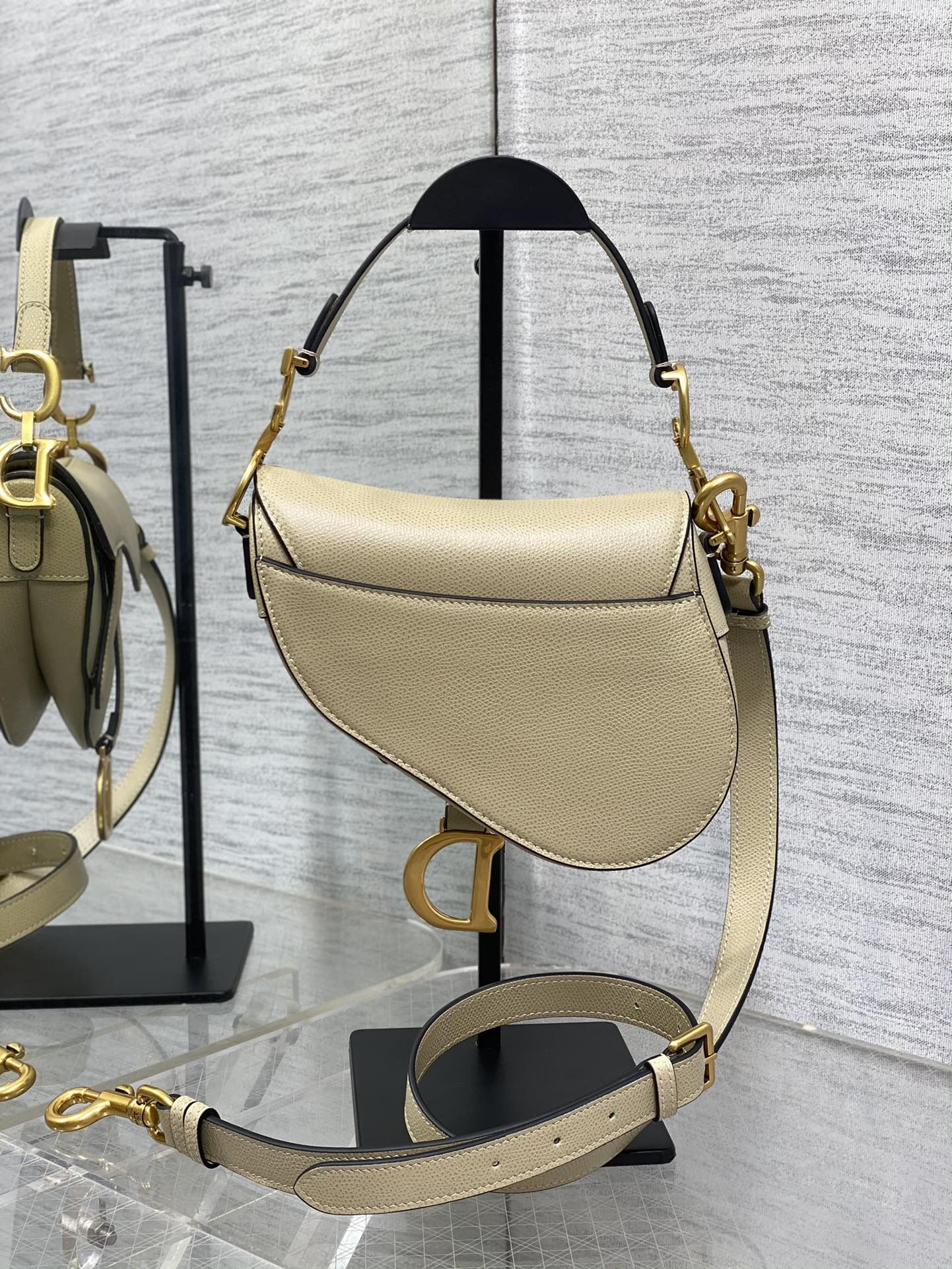 D10r Saddle Bag 25.5 x 20 x 6.5CM