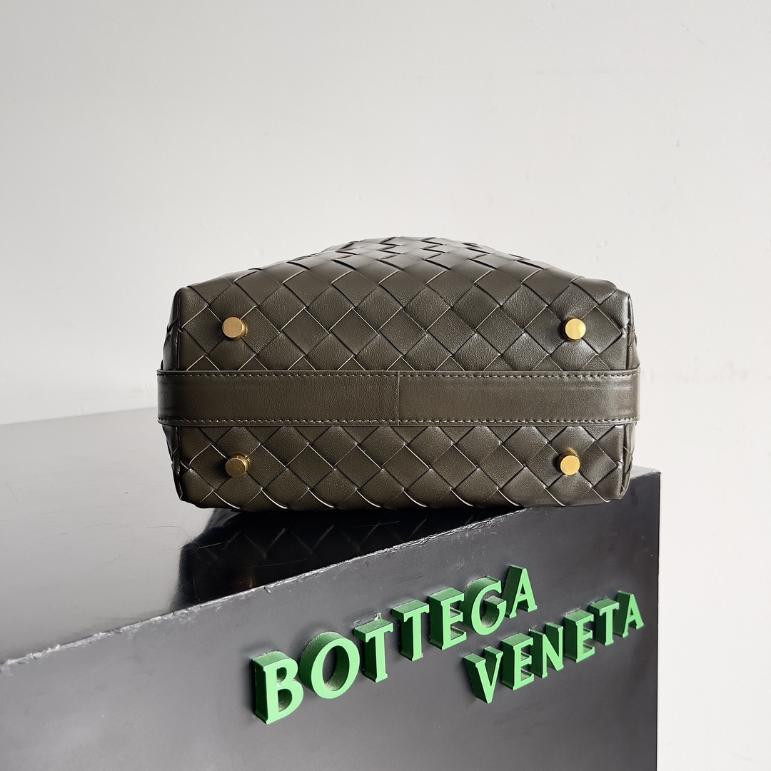 B0tt*ga Ven*ta Mini Wallace 22x13x9cm