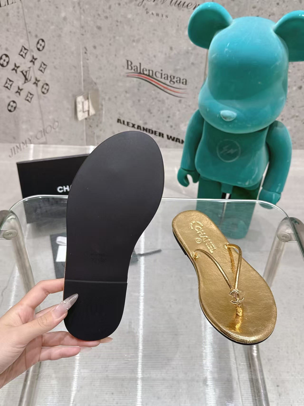 UA Chanel Slides