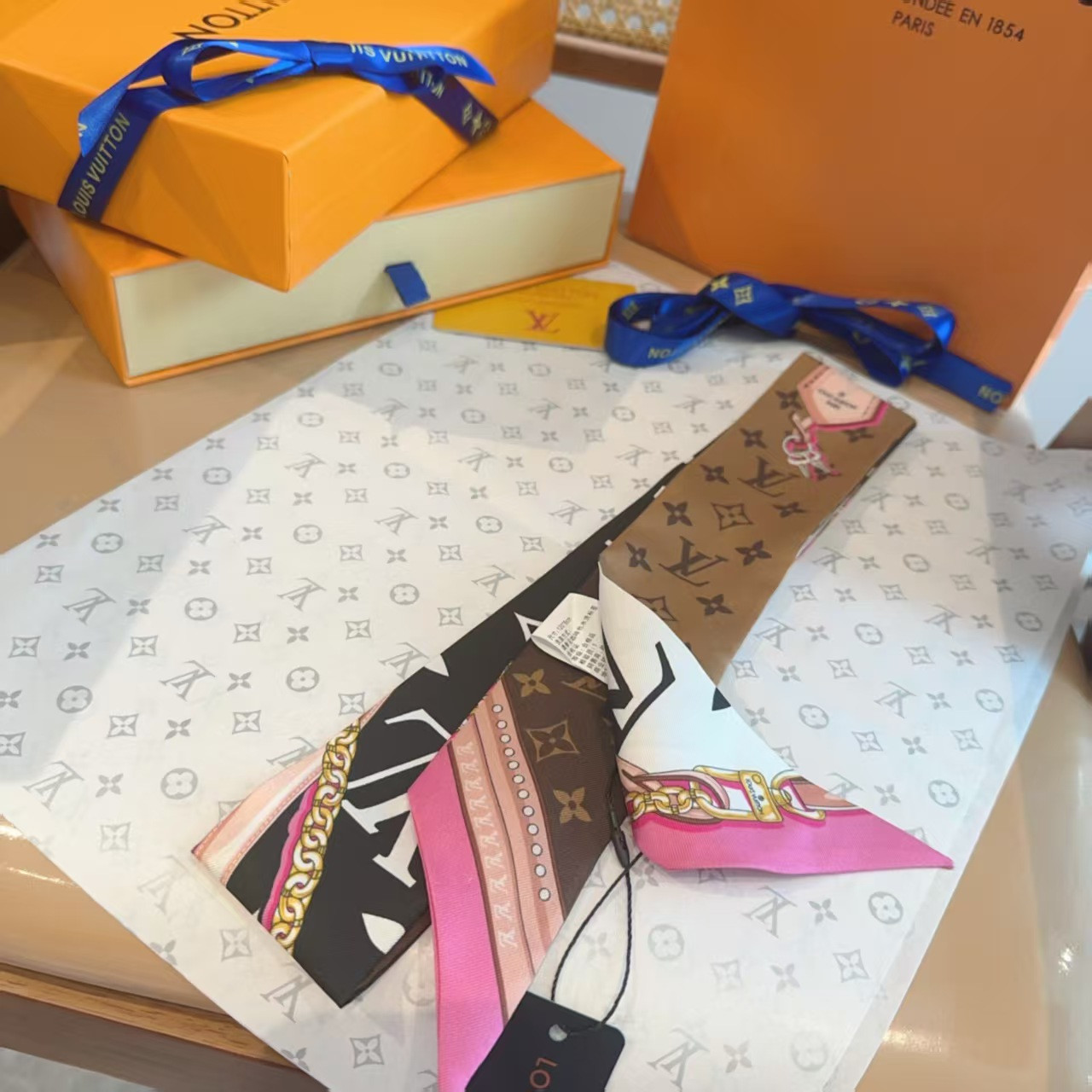 LV Ultimate Monogram BB Bandeau 120x6cm