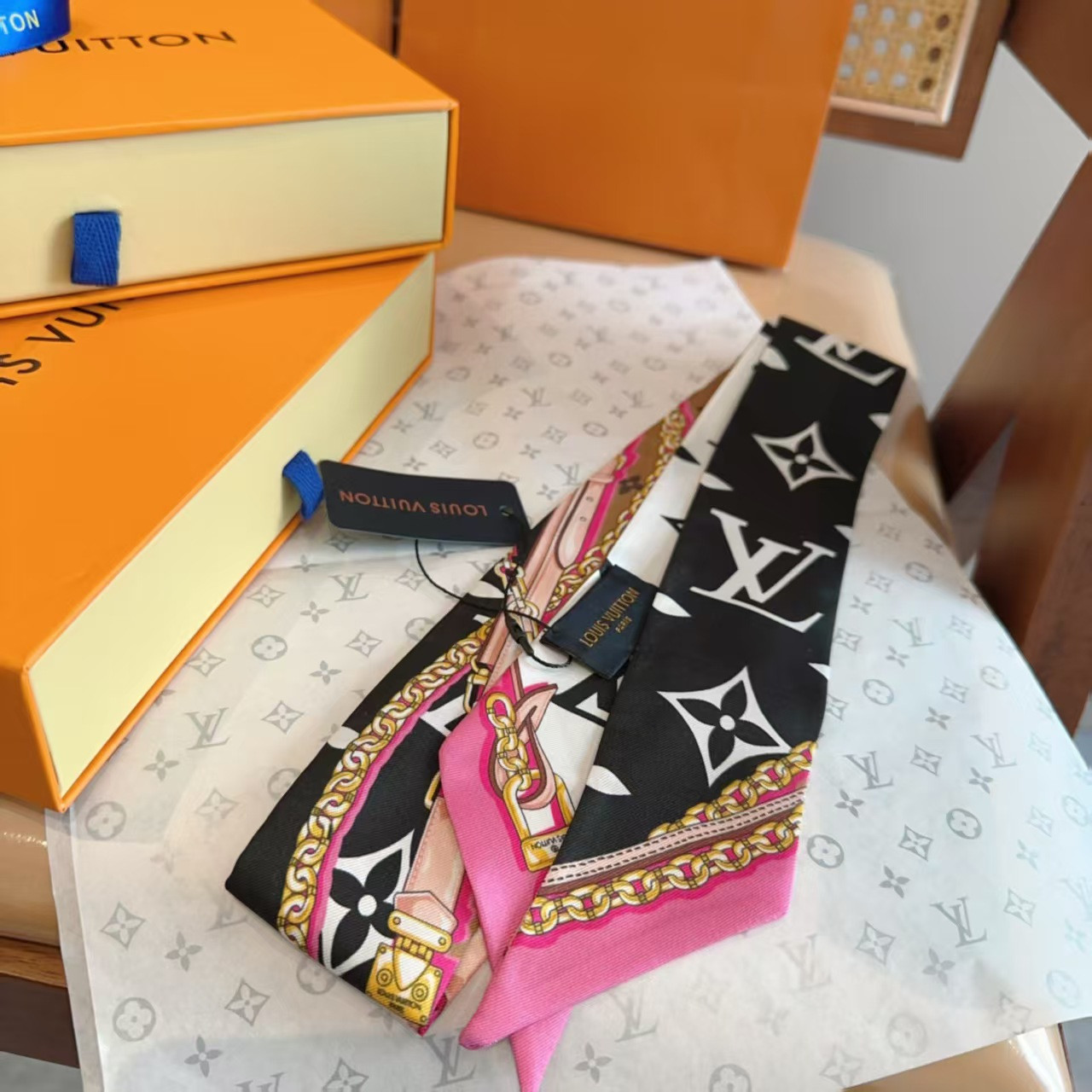 LV Ultimate Monogram BB Bandeau 120x6cm