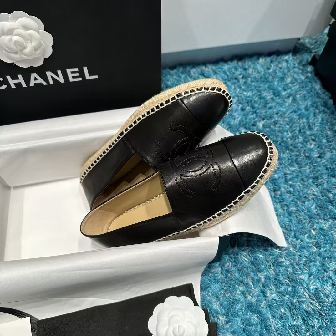 ua Ch**el espadrilles