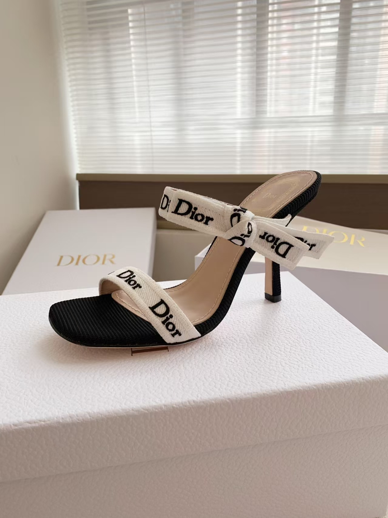 UA Dior Heeled Sandal