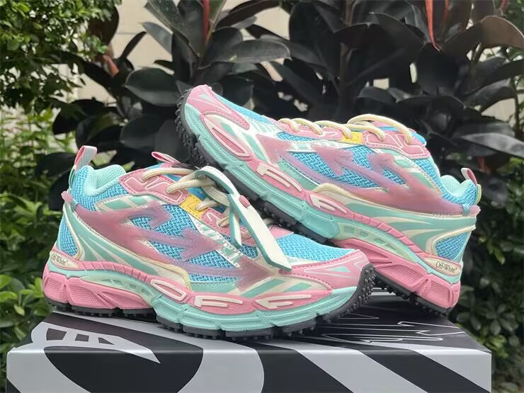 UA Off-White "BE RIGHT BACK"