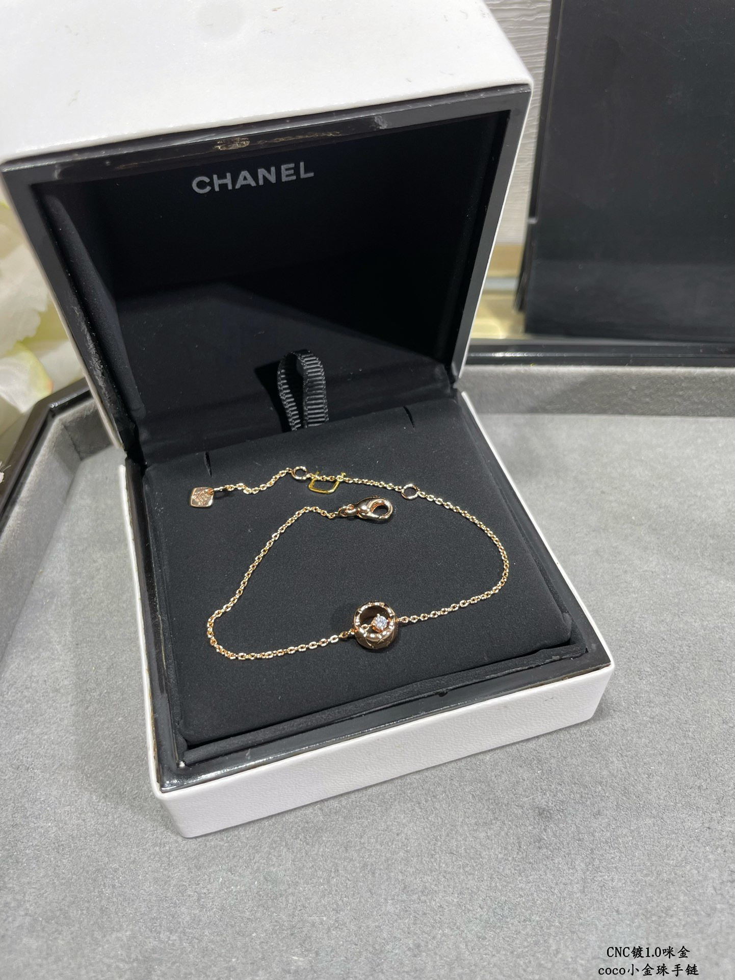 Ch**el Carved D1am0nd-shaped gold bead Bracelet